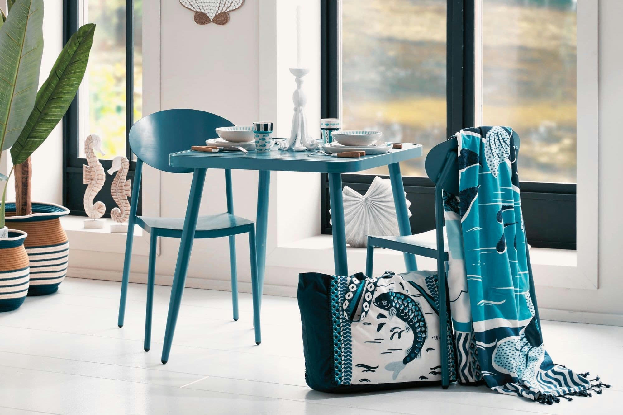 COQUELICOT - Table de jardin carrée en aluminium L75