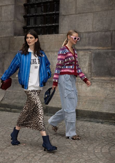 Blauwe denim enkellaarsjes met hak