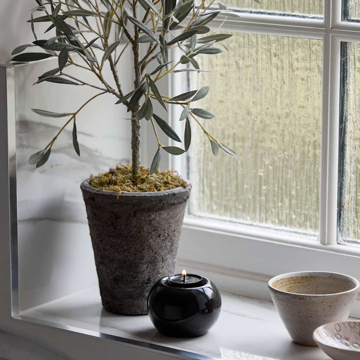 Tranquil Orb Tealight Holder