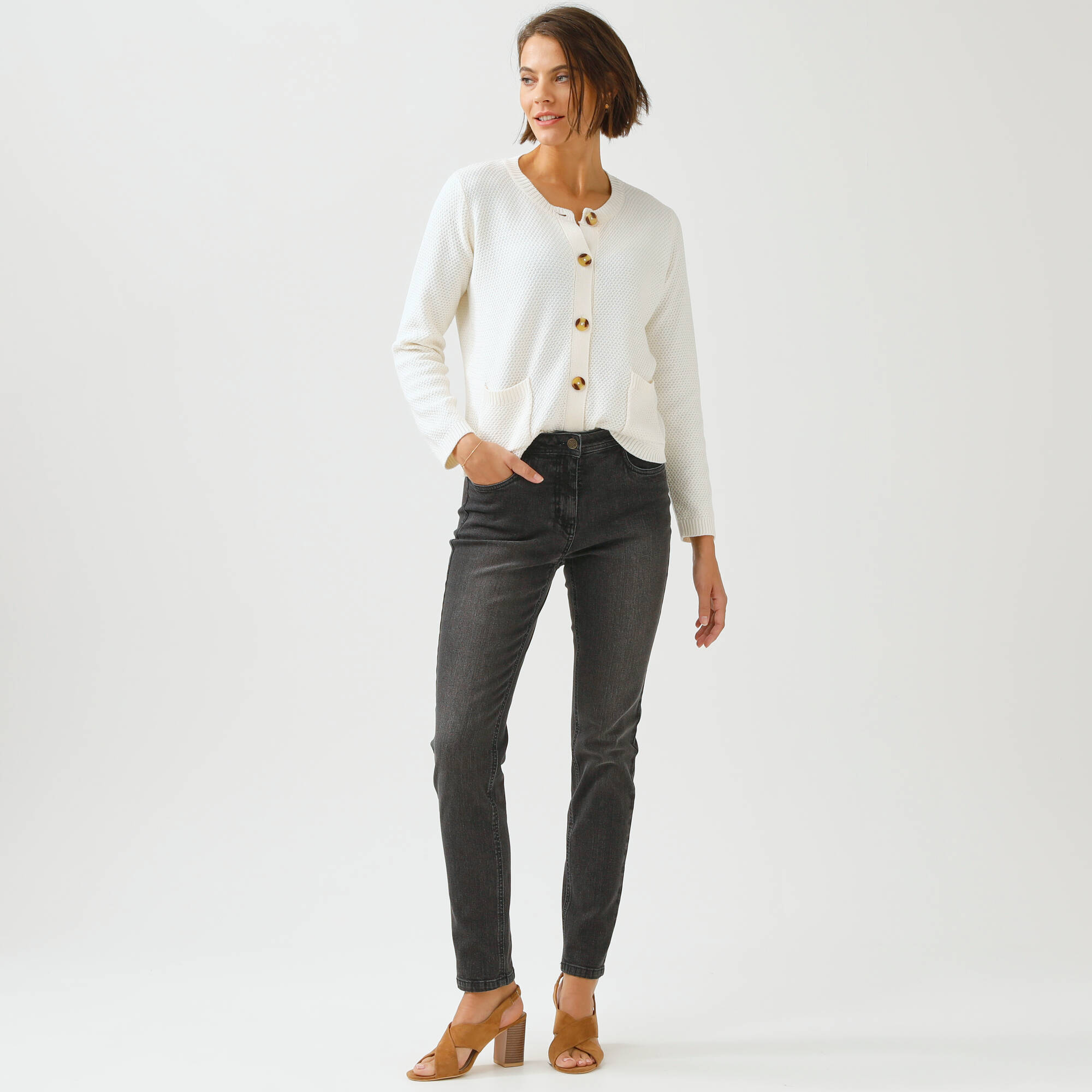Pantalon slim, taille haute, moyenne stature