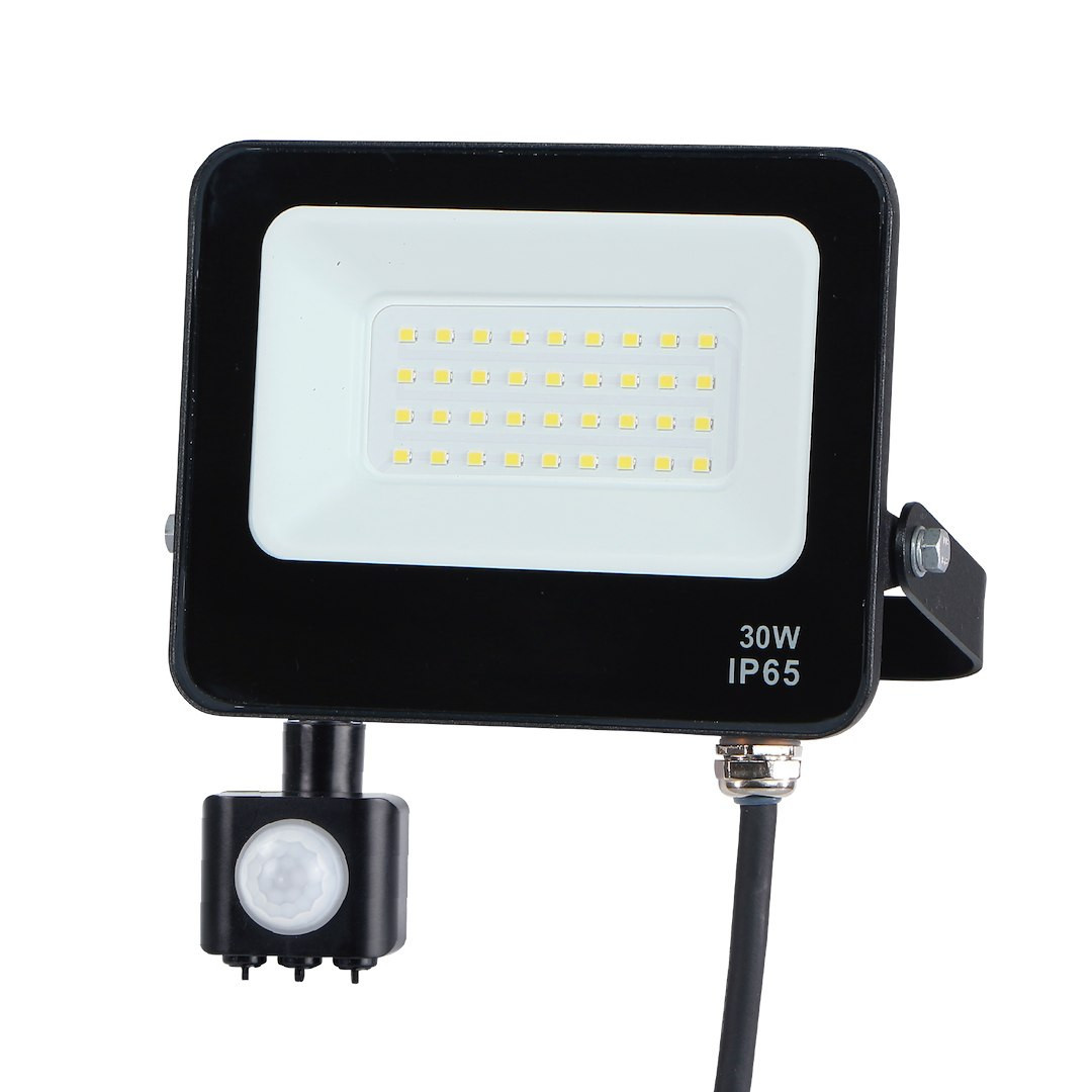 Naświetlacz EKN z czujnikiem czarny LED 30W 2700lm 4000K IP65 Eko-Light