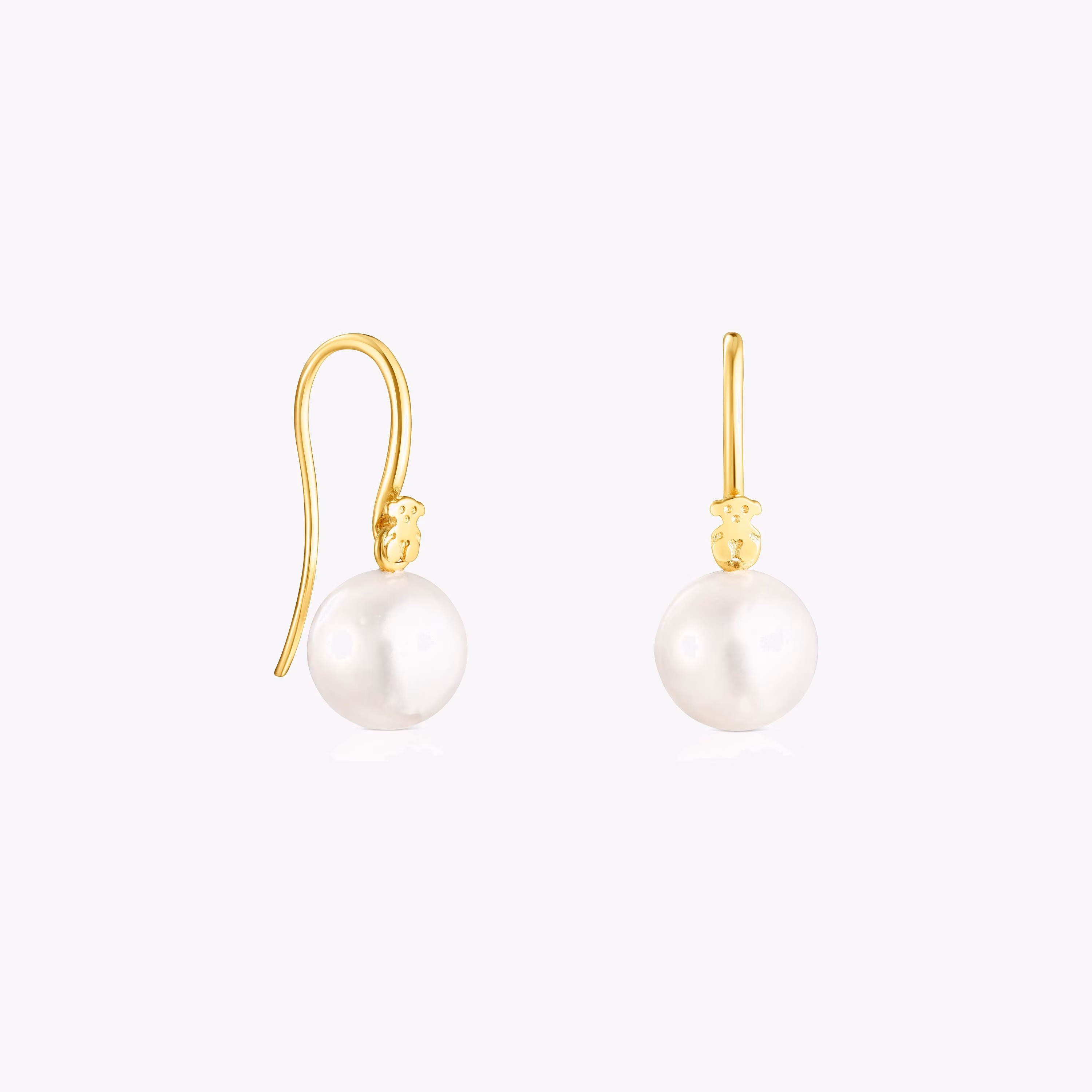 Pendientes cortos con baño de oro 18 kt sobre plata y perla Gloss