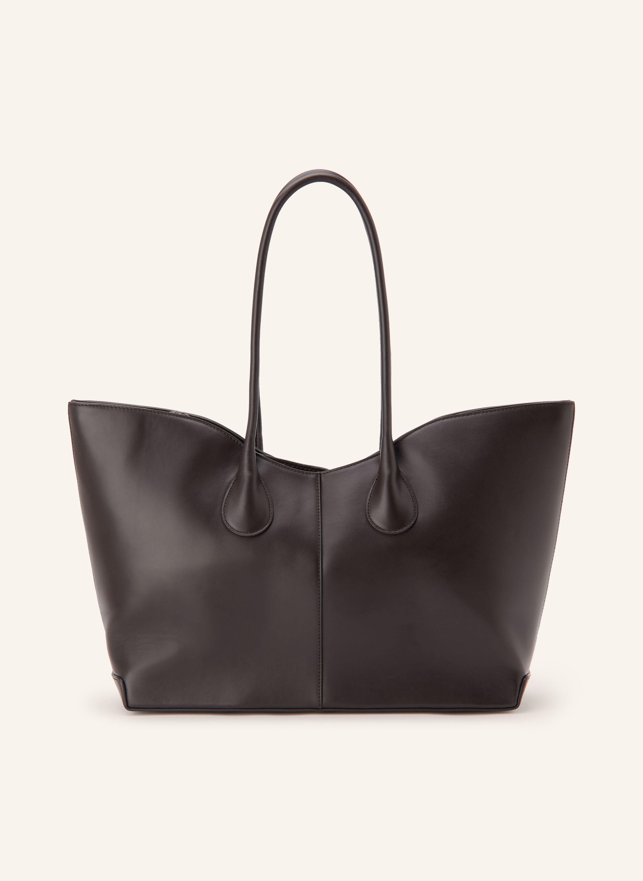 Flattered Shopper GAIA