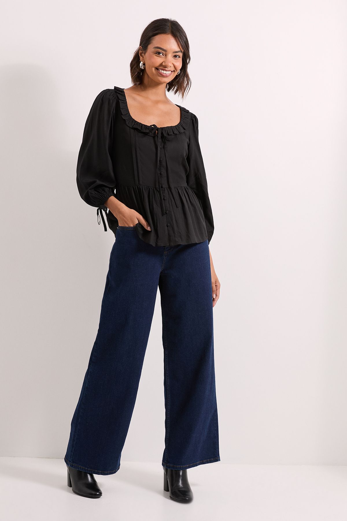 Dorothy Perkins Frill Neckline Button Down Top