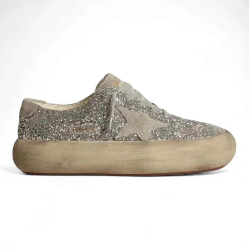 Space-Star shoes in silver glitter with ice-gray suede star and heel tab