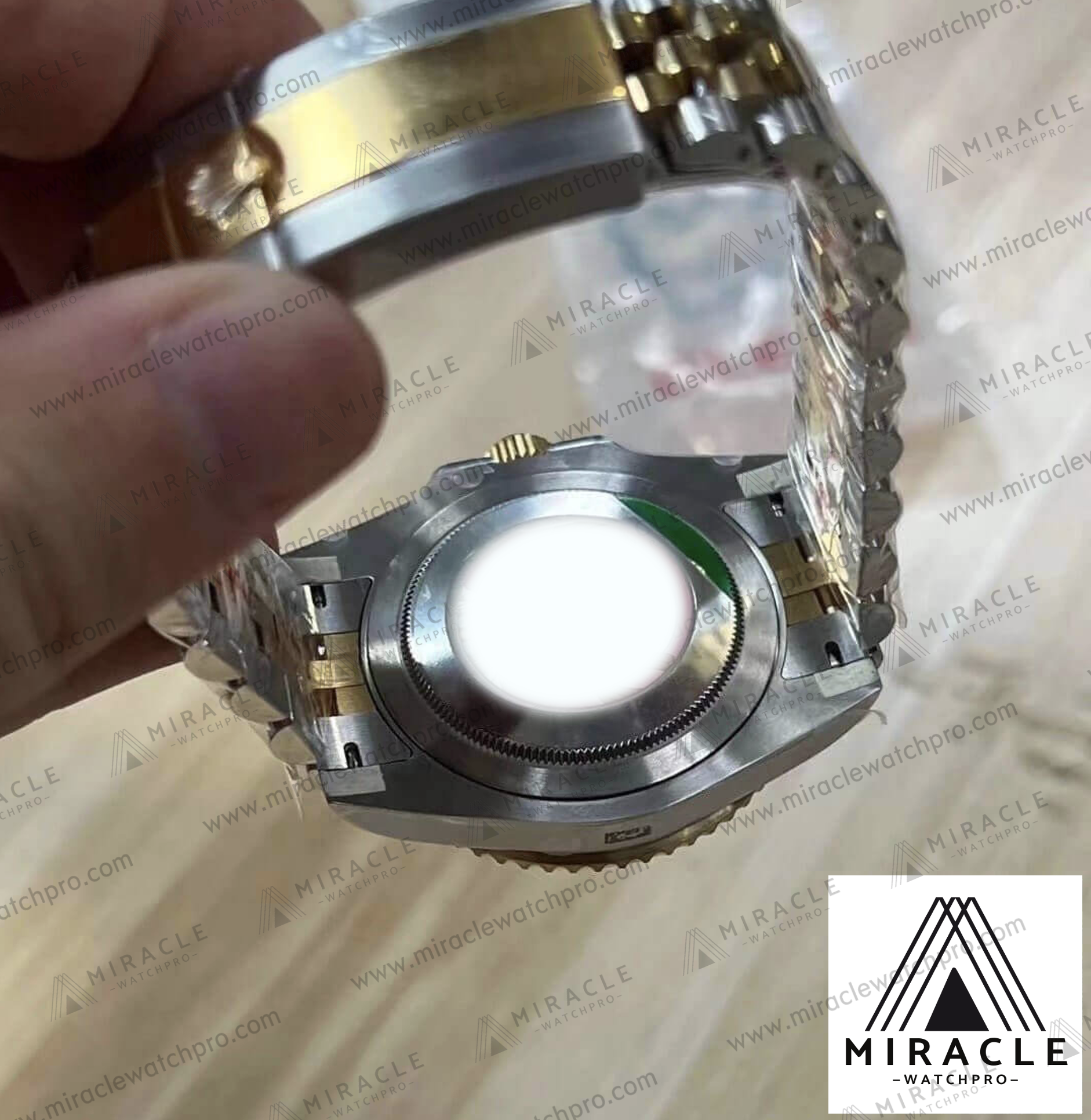 ROLEX-GMT MASTER II-ref.M126713GRNR-0001-Elite Clone-40mm-Replica Watch
