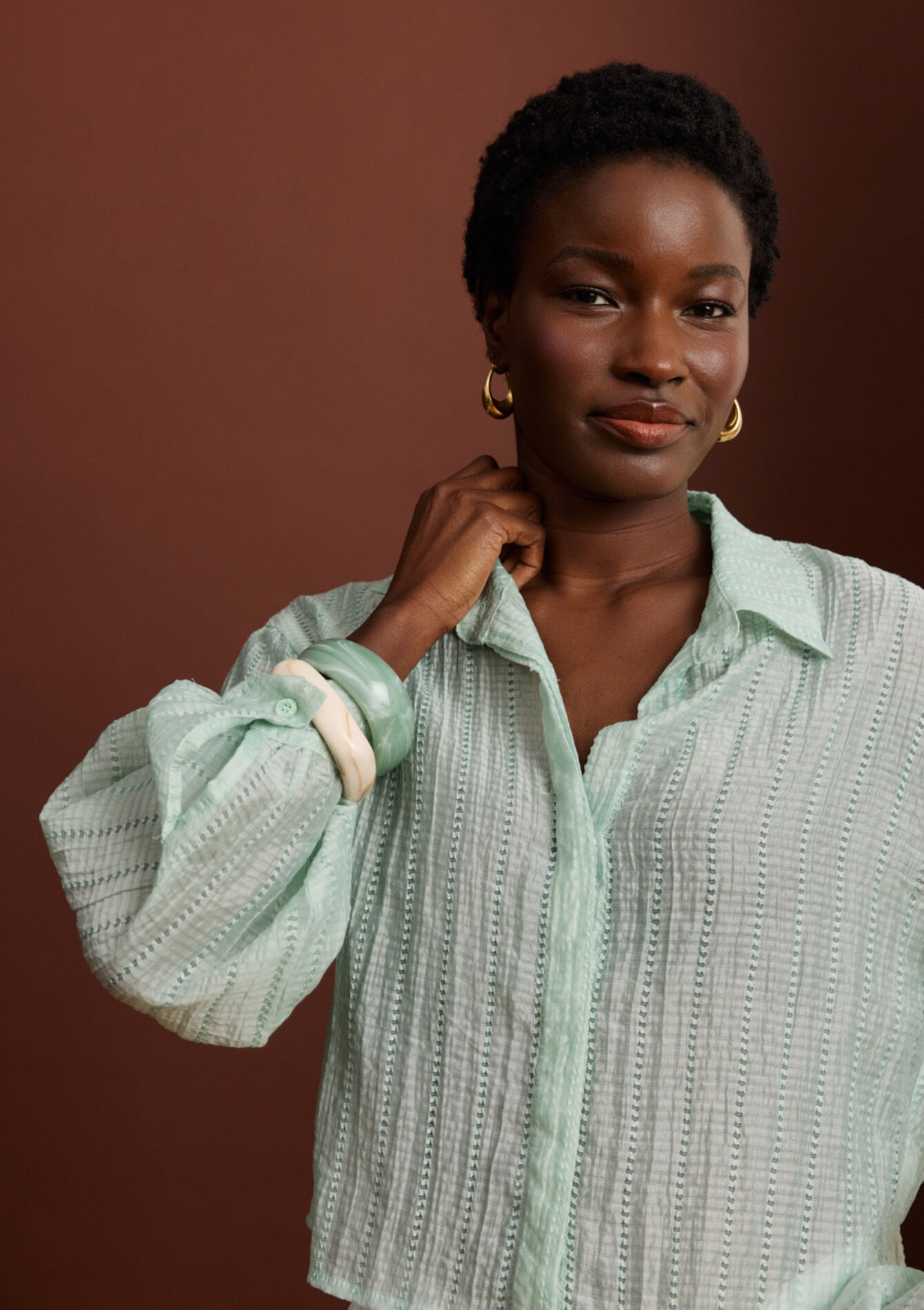 Licht getextureerd hemd