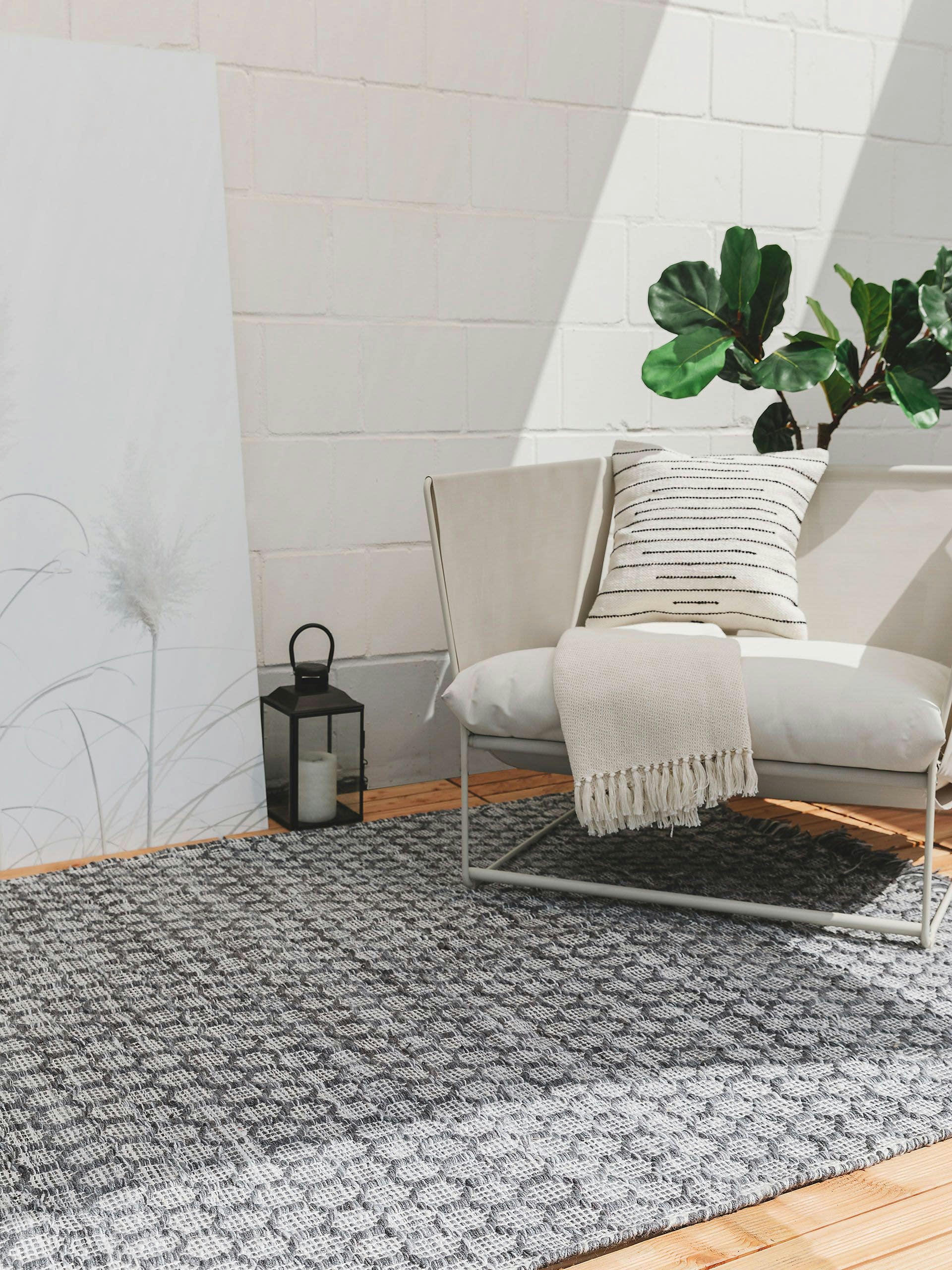 MIMPI - Tapis fabriqué à partir de matériaux recyclés gris foncé 200x300