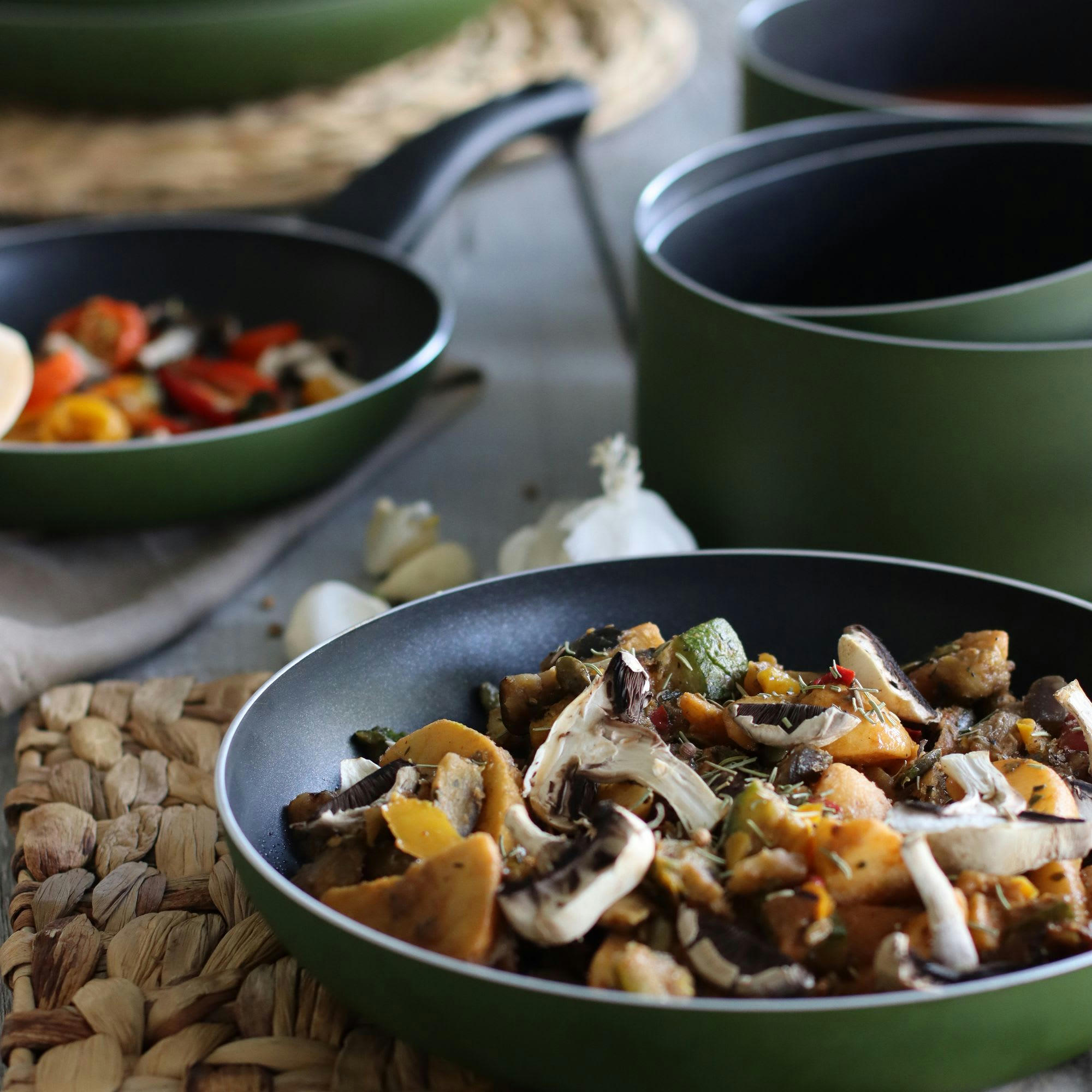 OLIVIA - Poêle anti-adhésive en aluminium Ø26cm - compatible induction