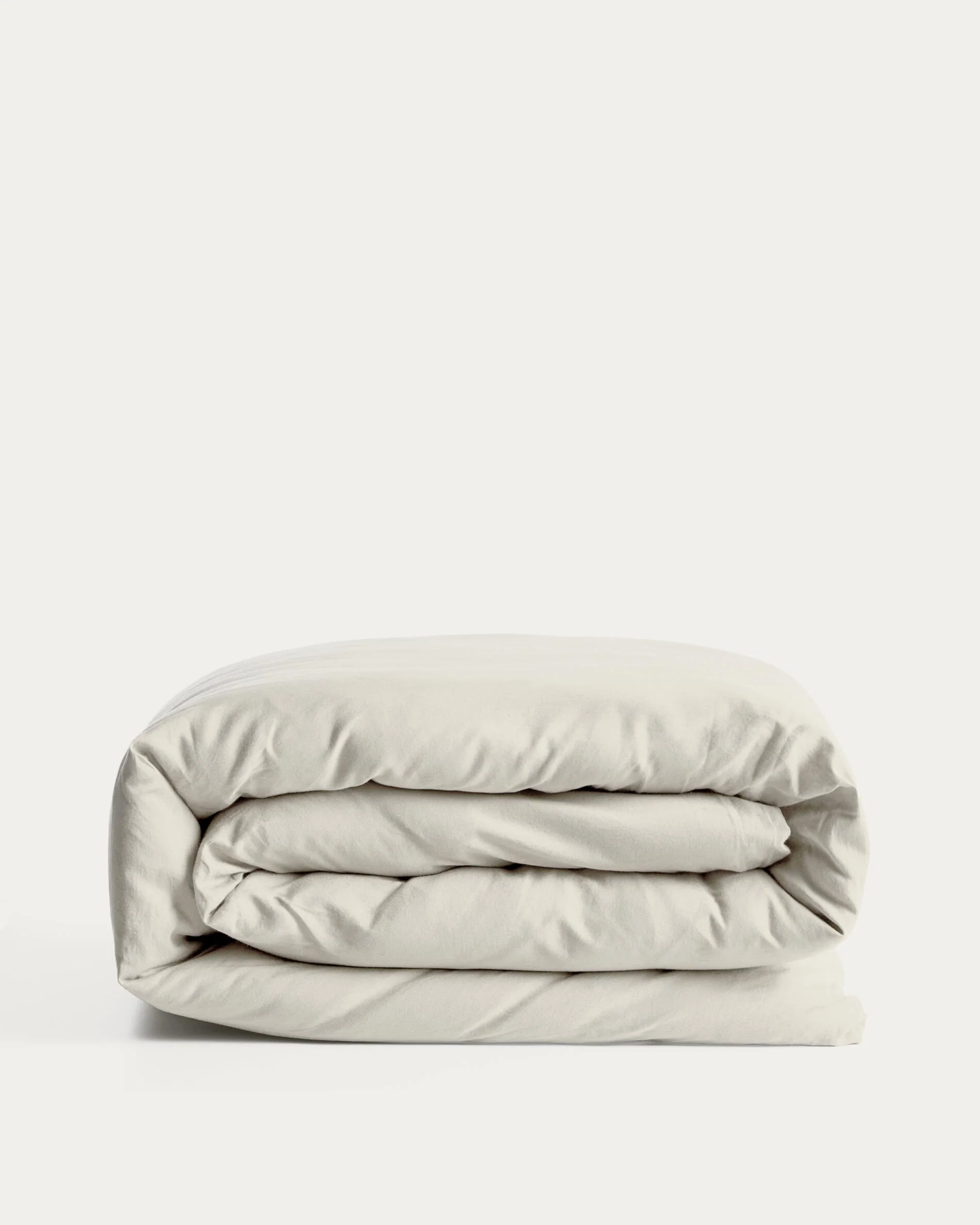 Sirale 100% cotton sateen duvet cover with washed white finish for 180cm bed