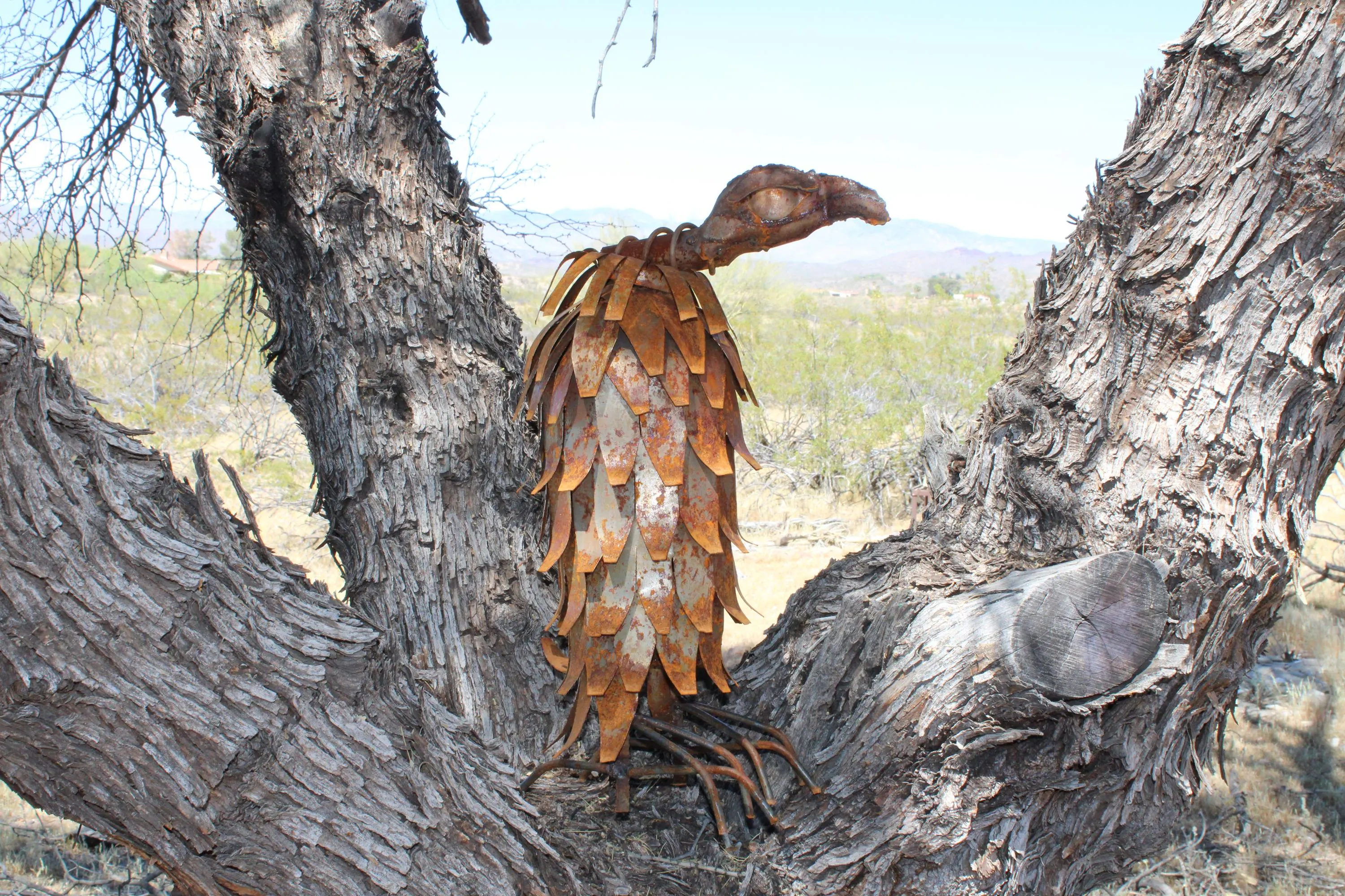 Handcrafted Rustic Metal Vulture Yard Art: Desert Buzzard Sculpture