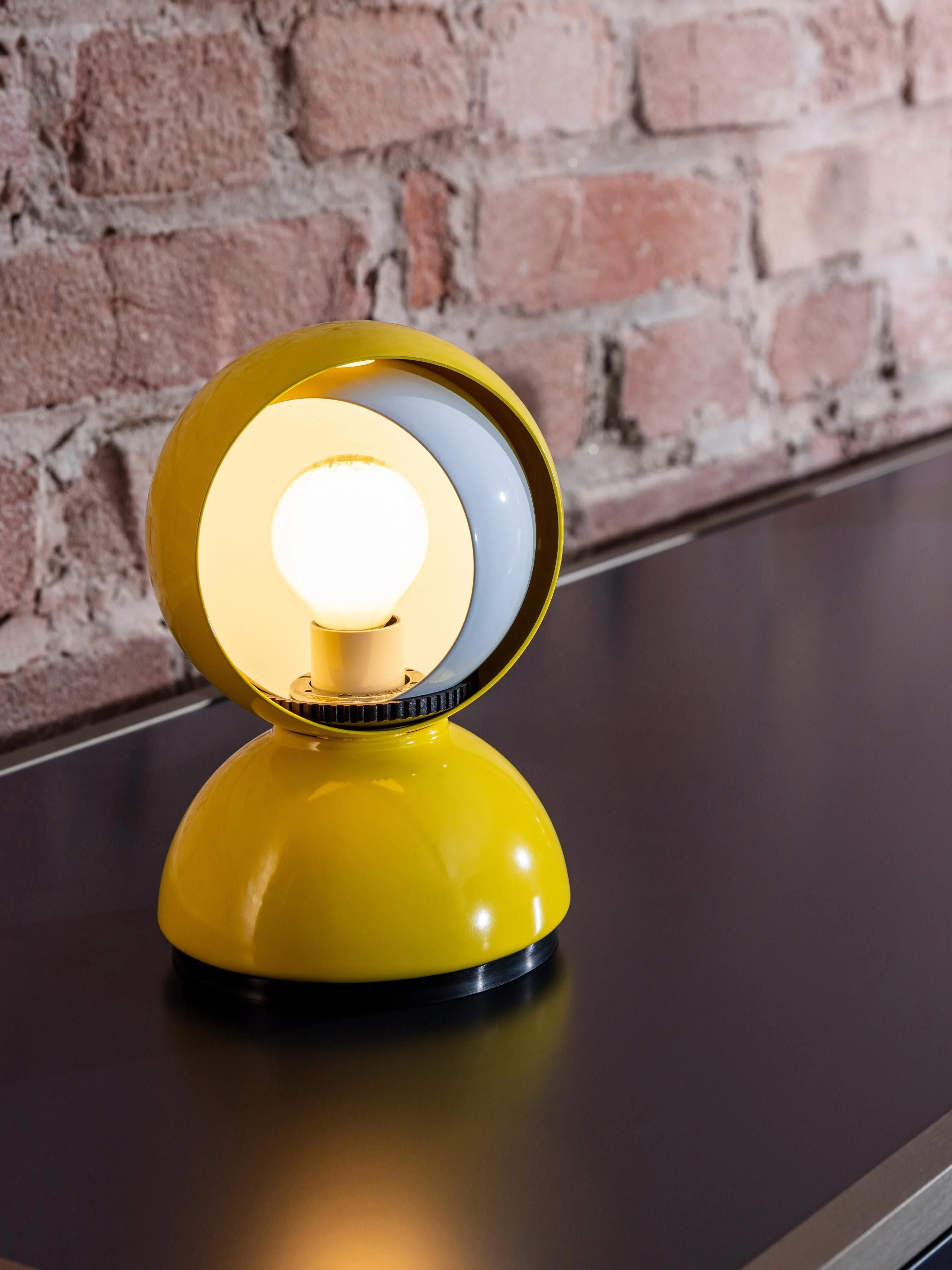 Kleine verstellbare Tischlampe Eclisse