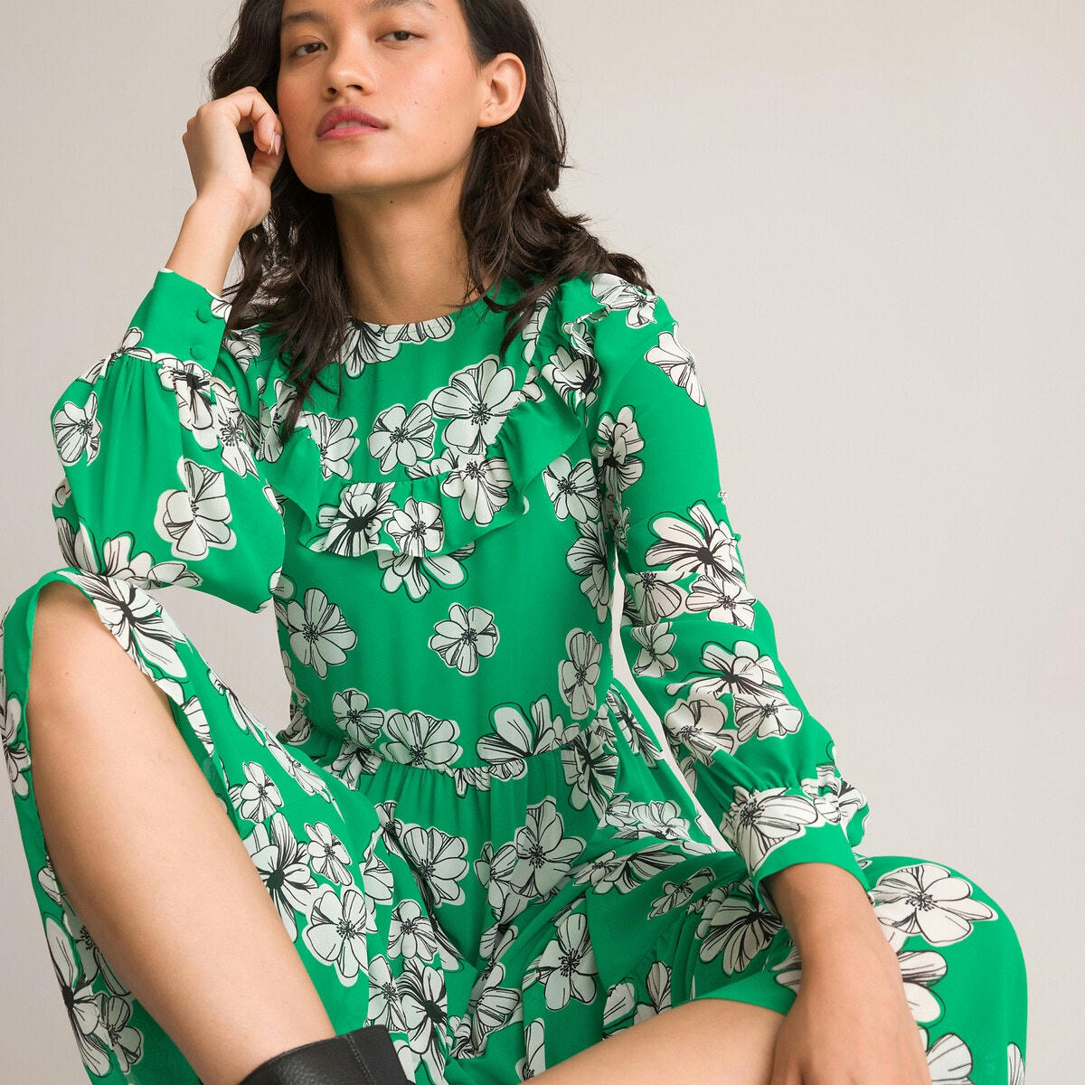 Robe longue évasée, à volants