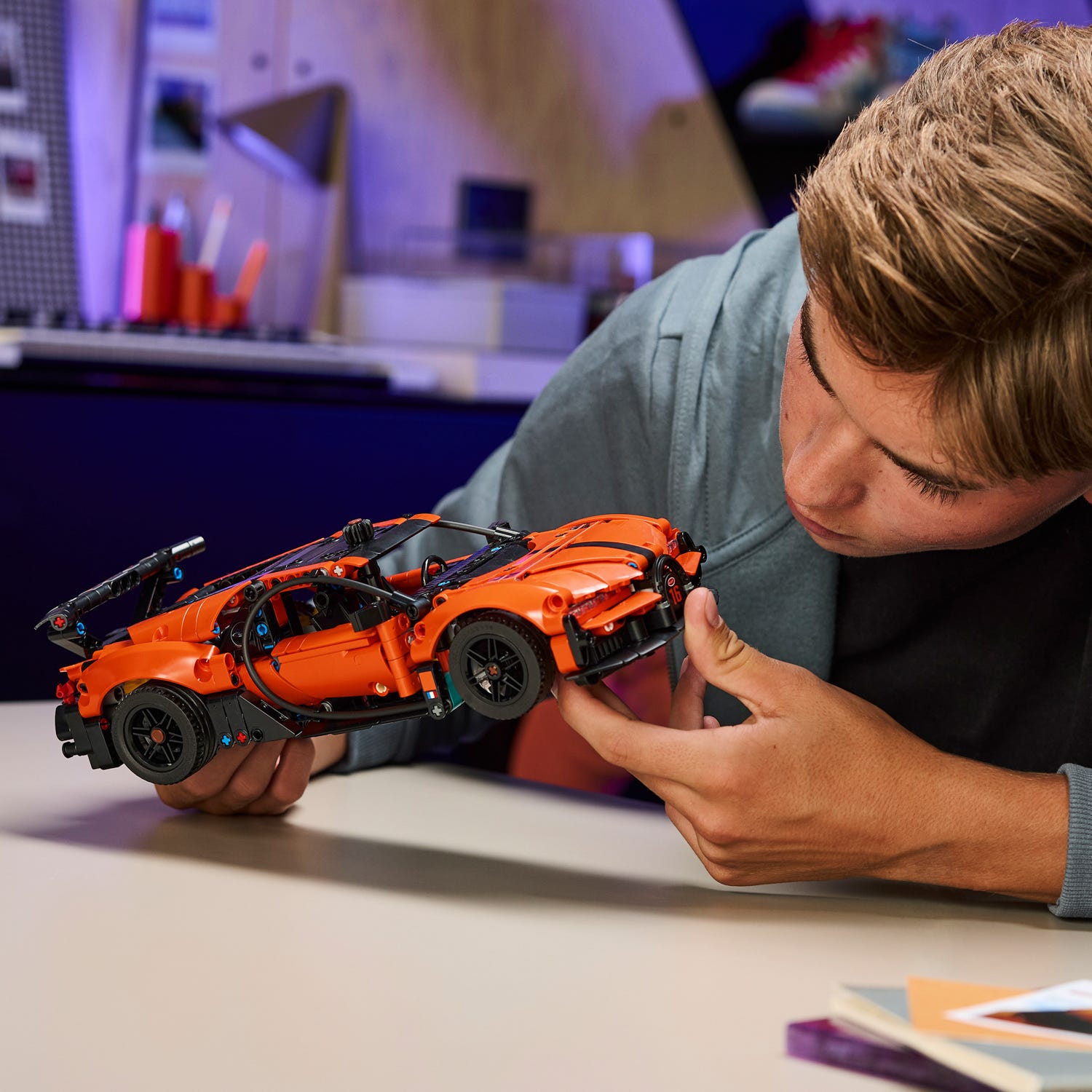 Hyper car Bugatti Chiron Pur Sport Lego Technic