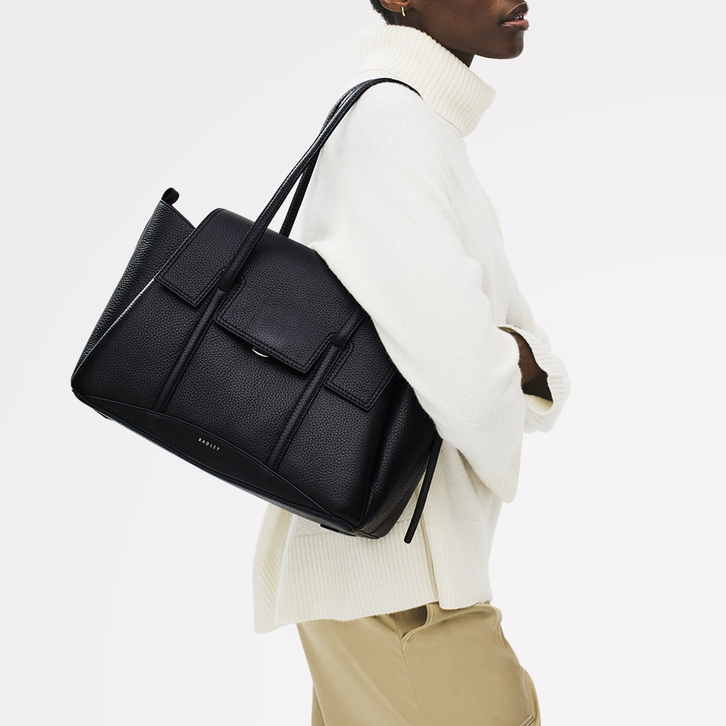 The Chancery - Medium Flapover Shoulder