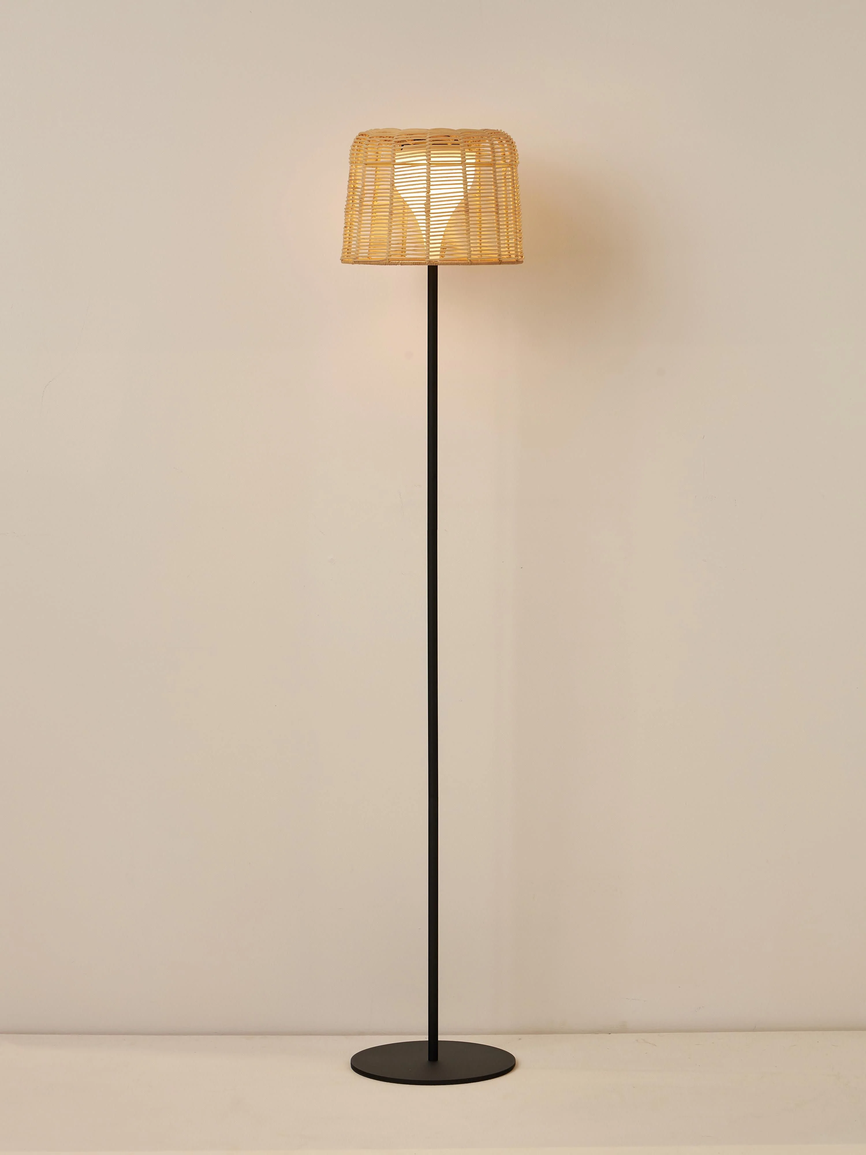 Outdoor-Solar-LED-Lampe Kyra mit Dämmerungssensor