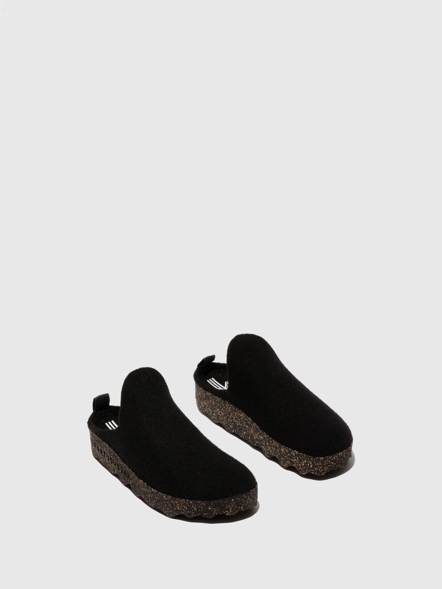 Mules Slip-on em Preto