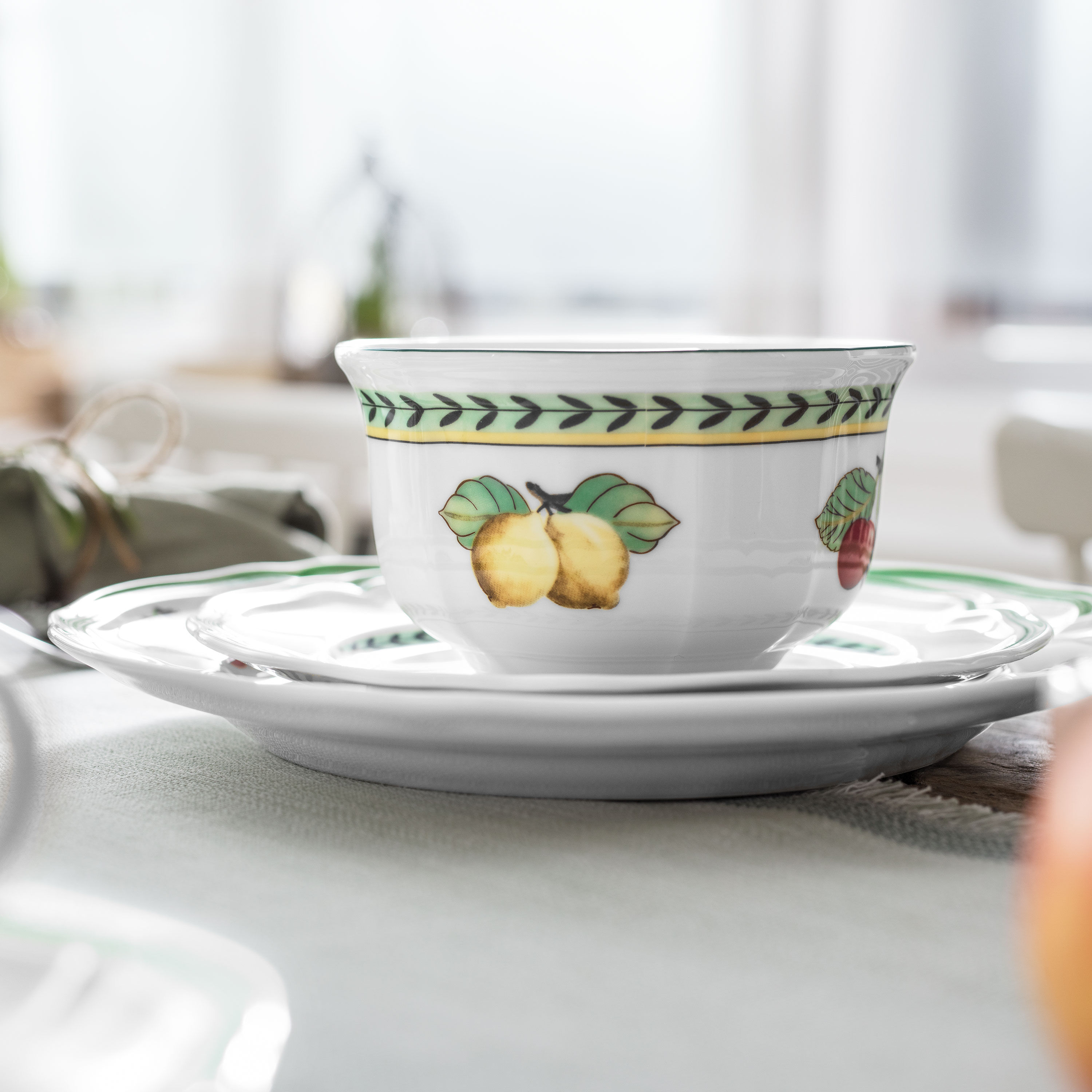 French Garden Serving Bowl - Multi-colored, 17 oz, Premium Porcelain