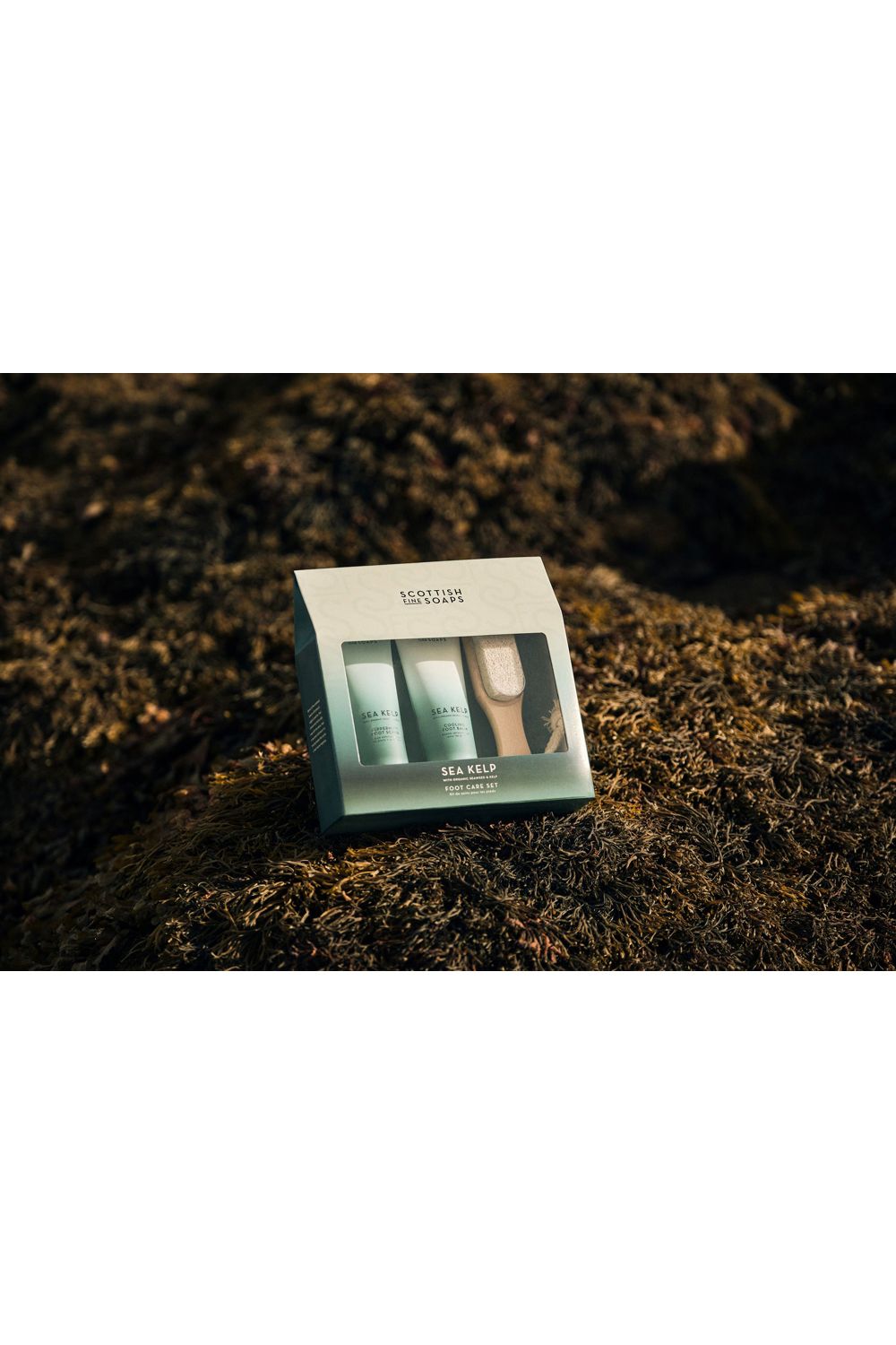 Scottish Fine Soaps Foot Care Set (2 x 75ml Tubes, 1 x Wooden Handled Pumice)