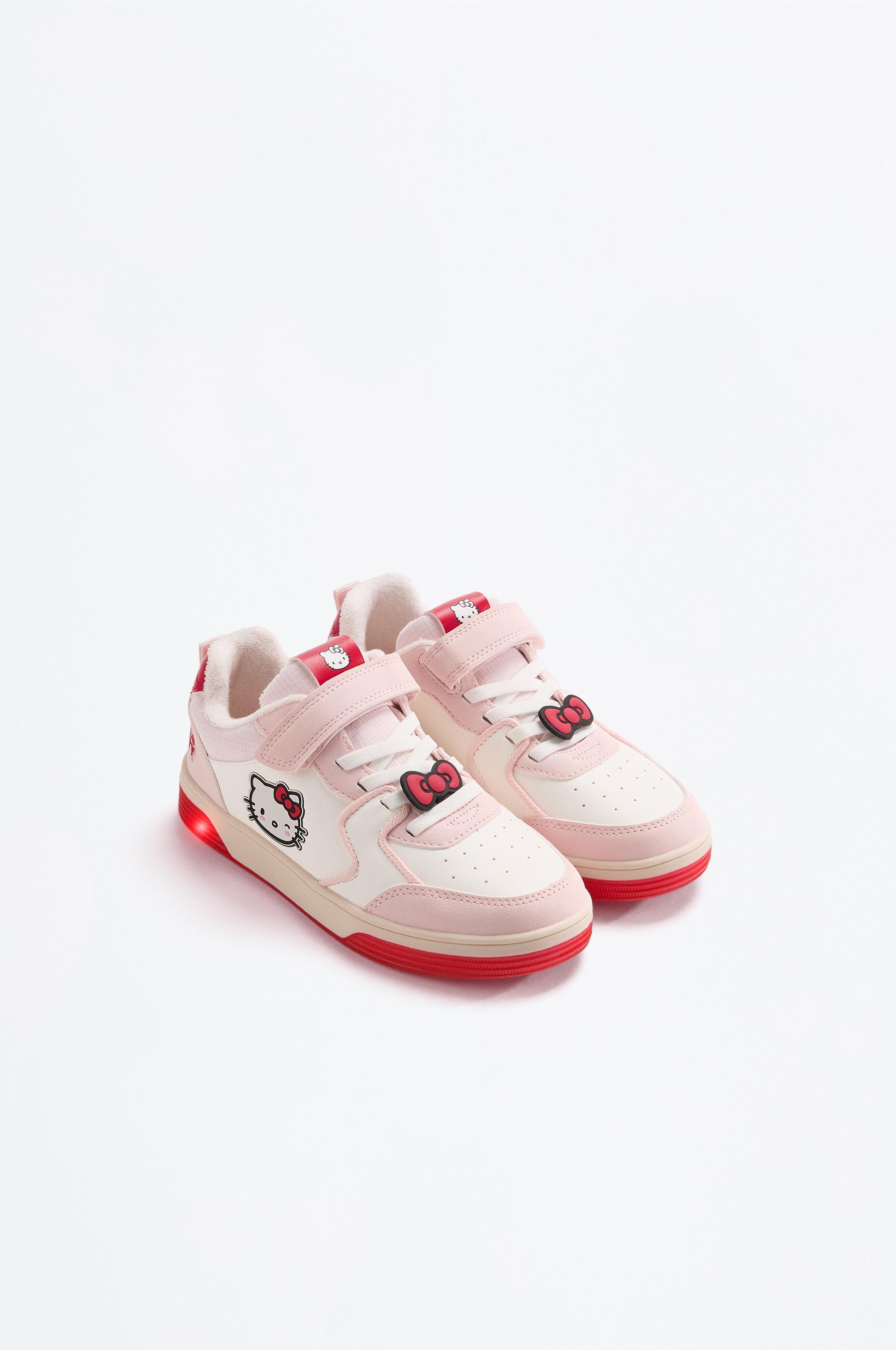 Zapatilla Luces Hello Kitty ©SANRIO