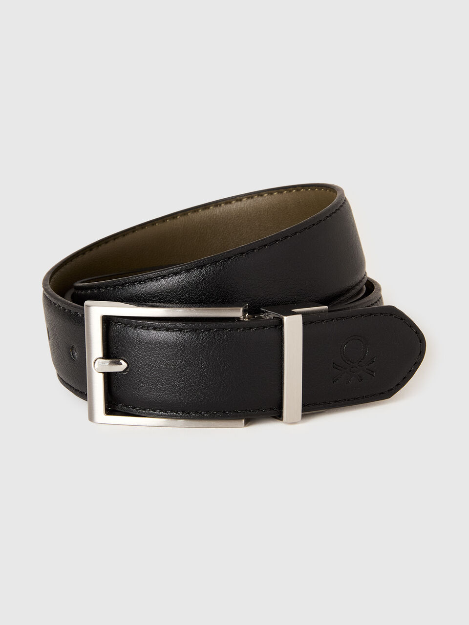Reversible belt