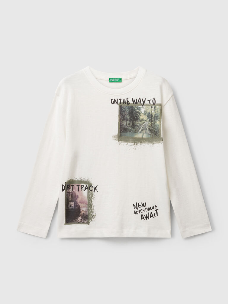 T-shirt with print on front and back