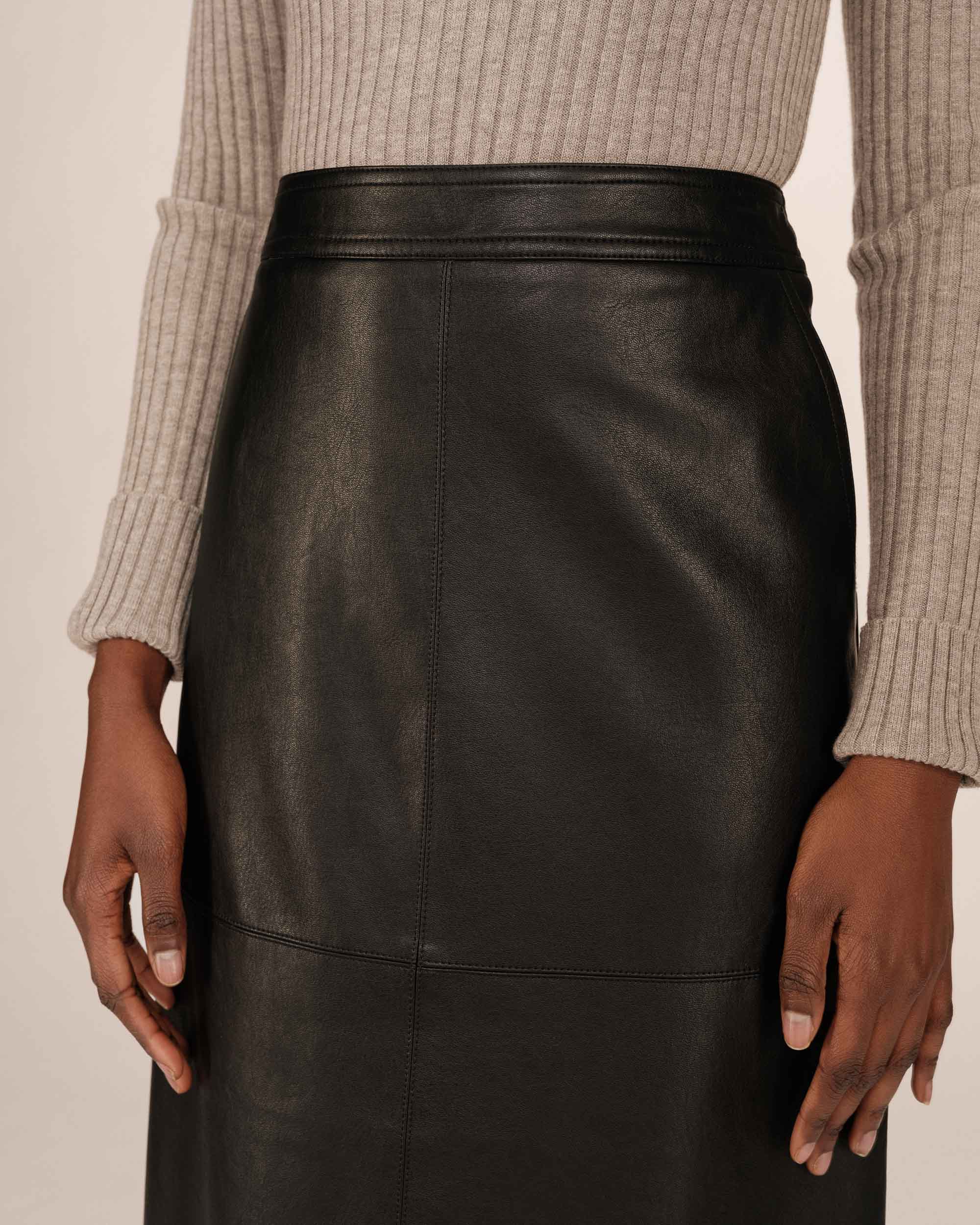 Jupe simili cuir noir Sirene