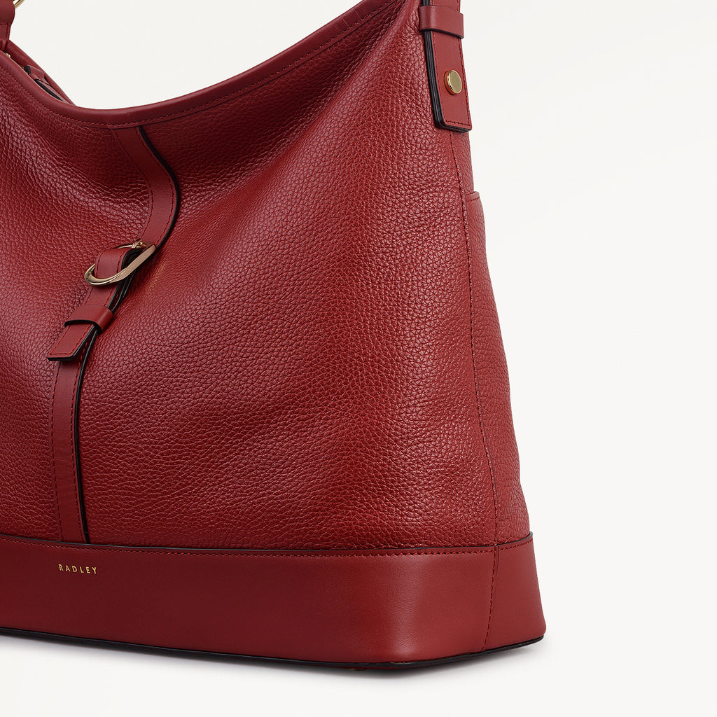 Ebury - Medium Ziptop Shoulder