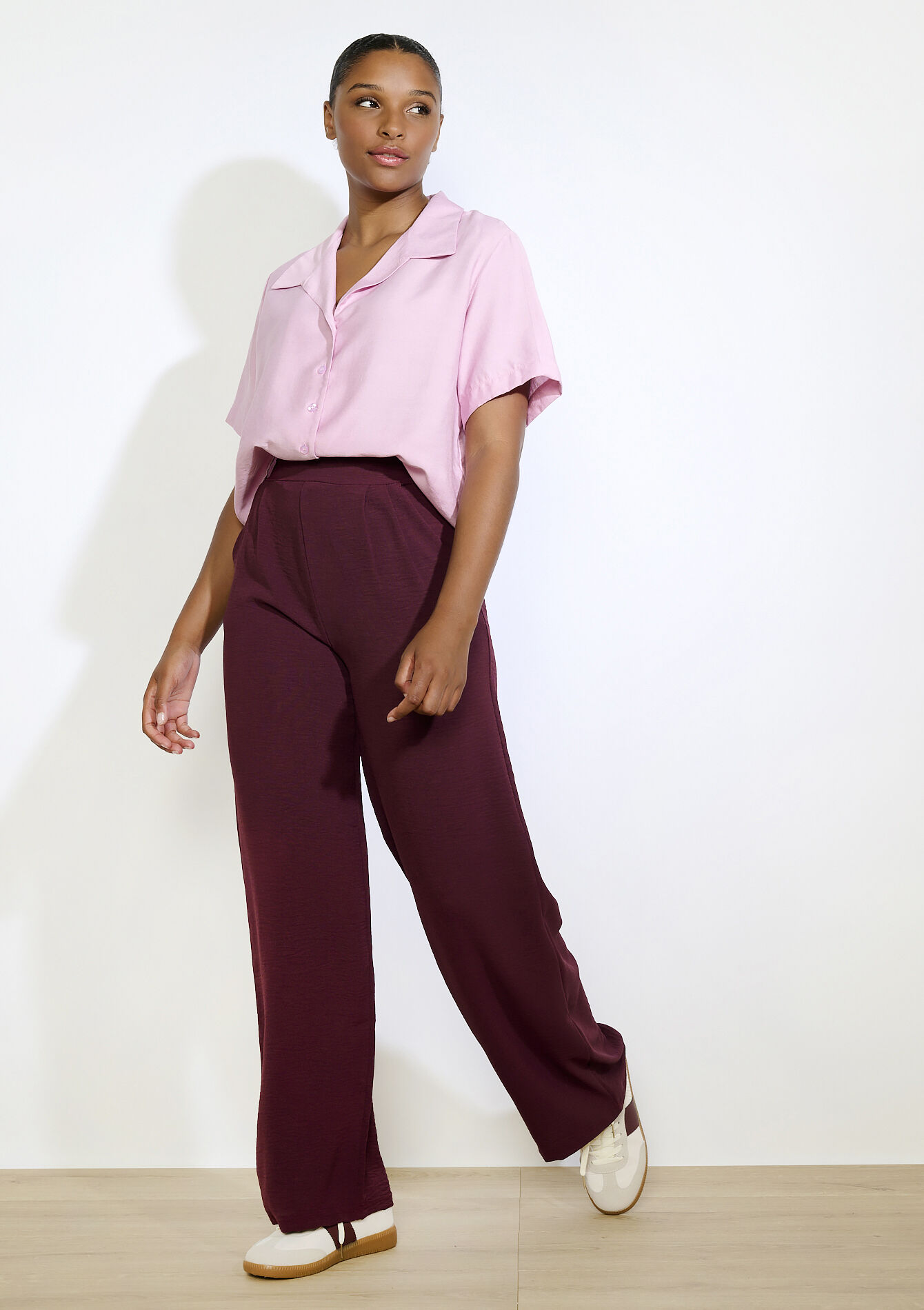 Wijde vloeiende broek