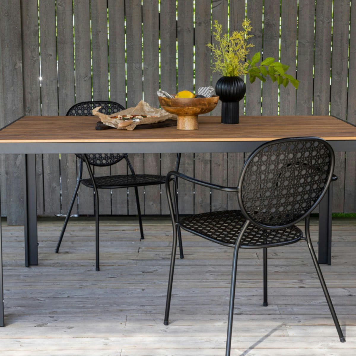 PABLOU - Table de jardin 150x90cm effet bois