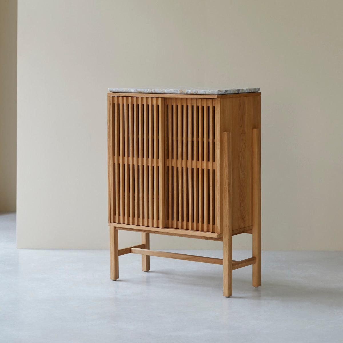 Tikamoon - Dressoir Isaure van massief notenhout en premium terrazzo …