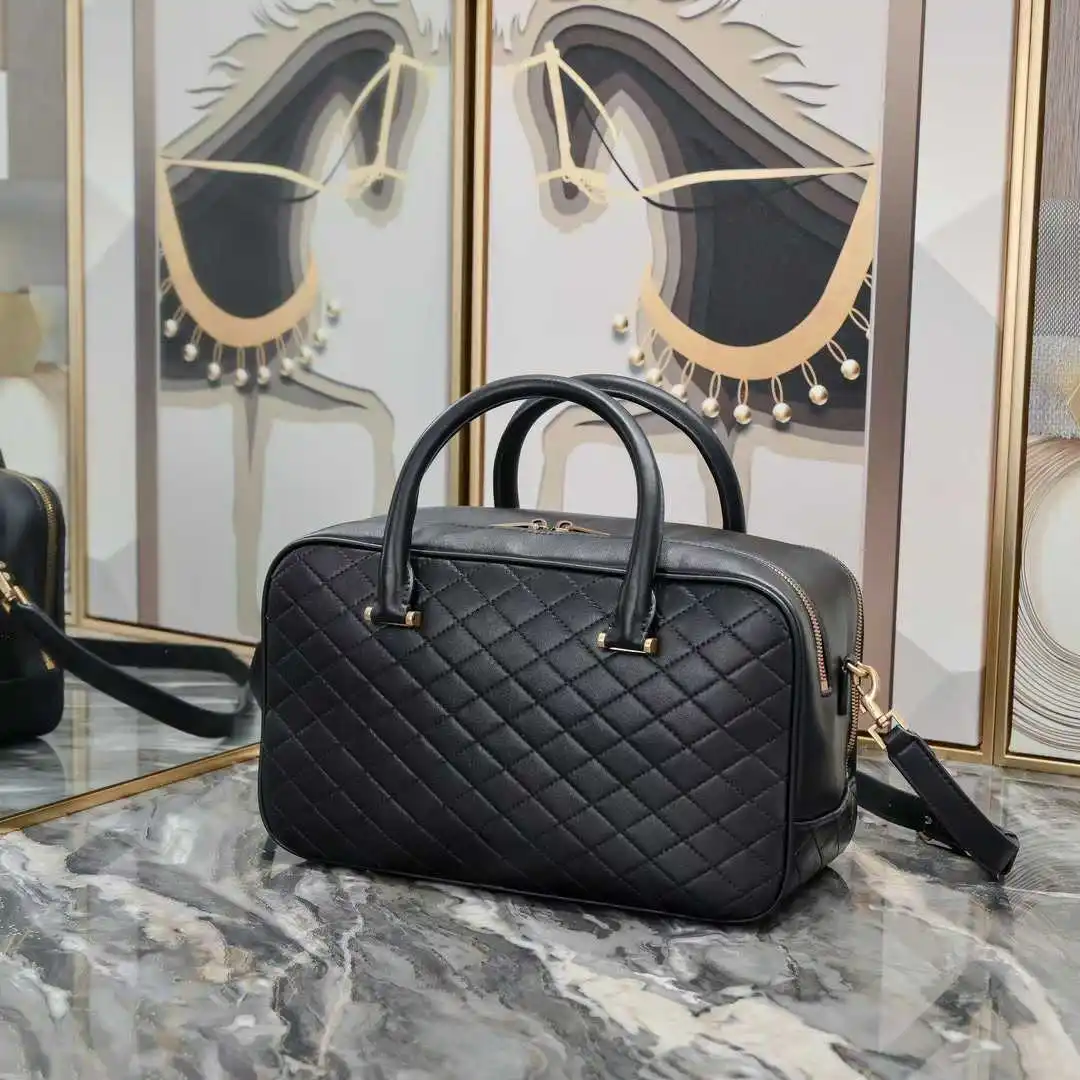 Saint Laurent Lambskin Lyia Quilted Duffle Bag (7A regular version)