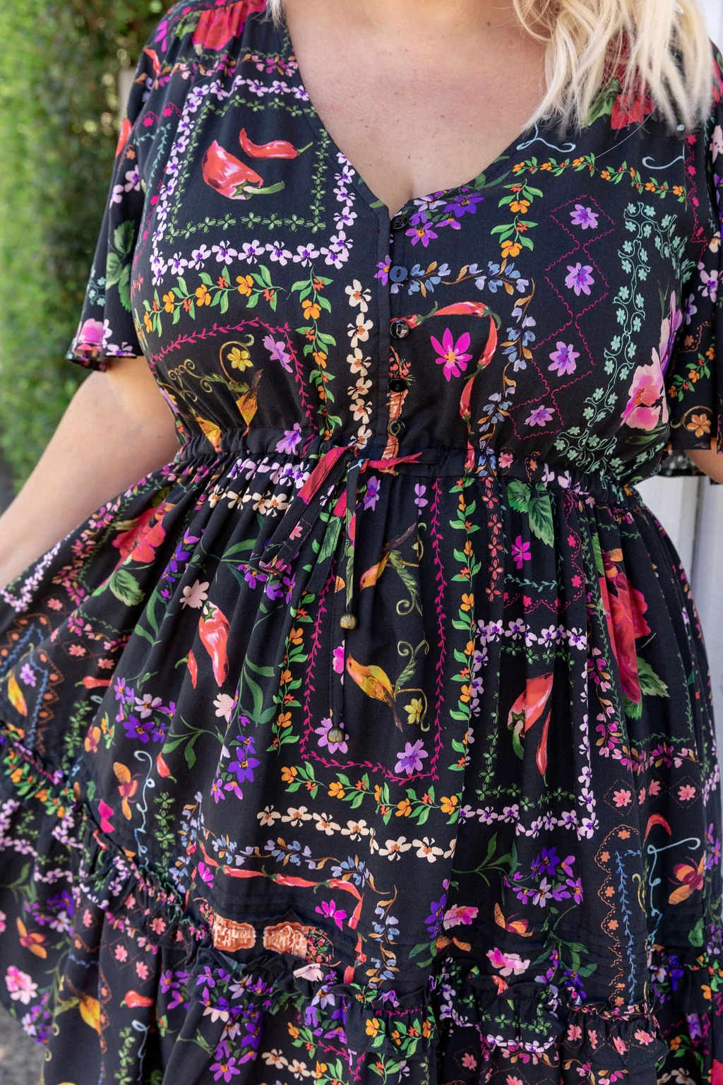 Lisa Dress in Sweet Bee
