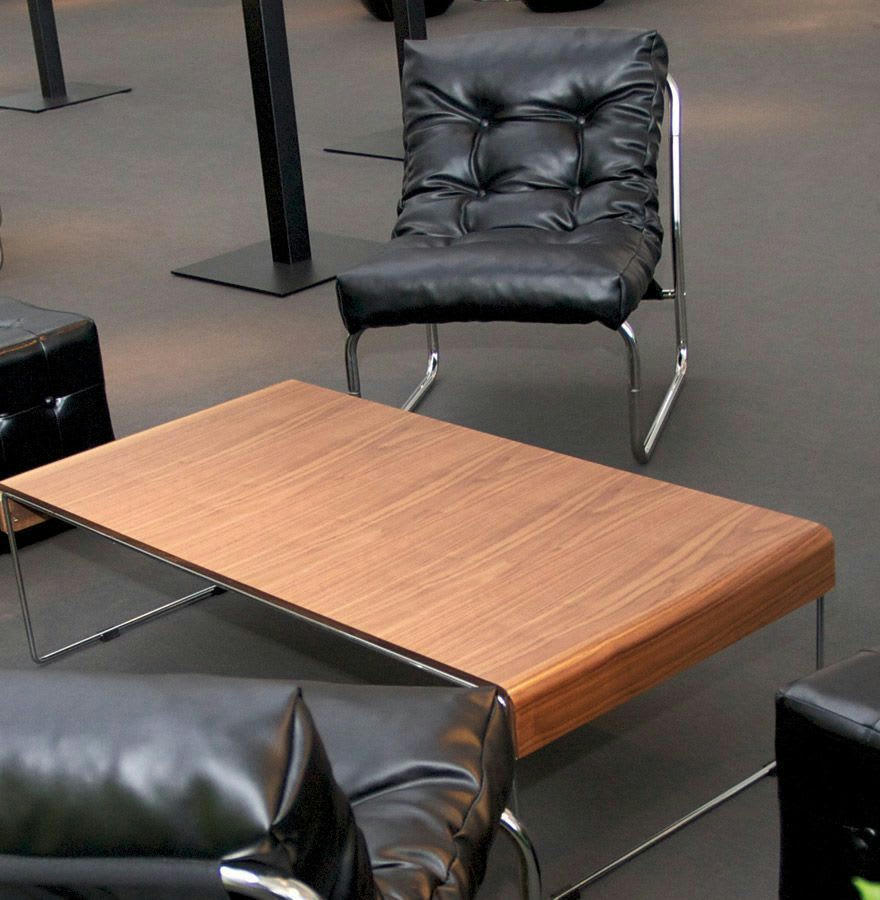 BOUDOIR - Fauteuil Simili Noir H. assise 40 cm rembourré