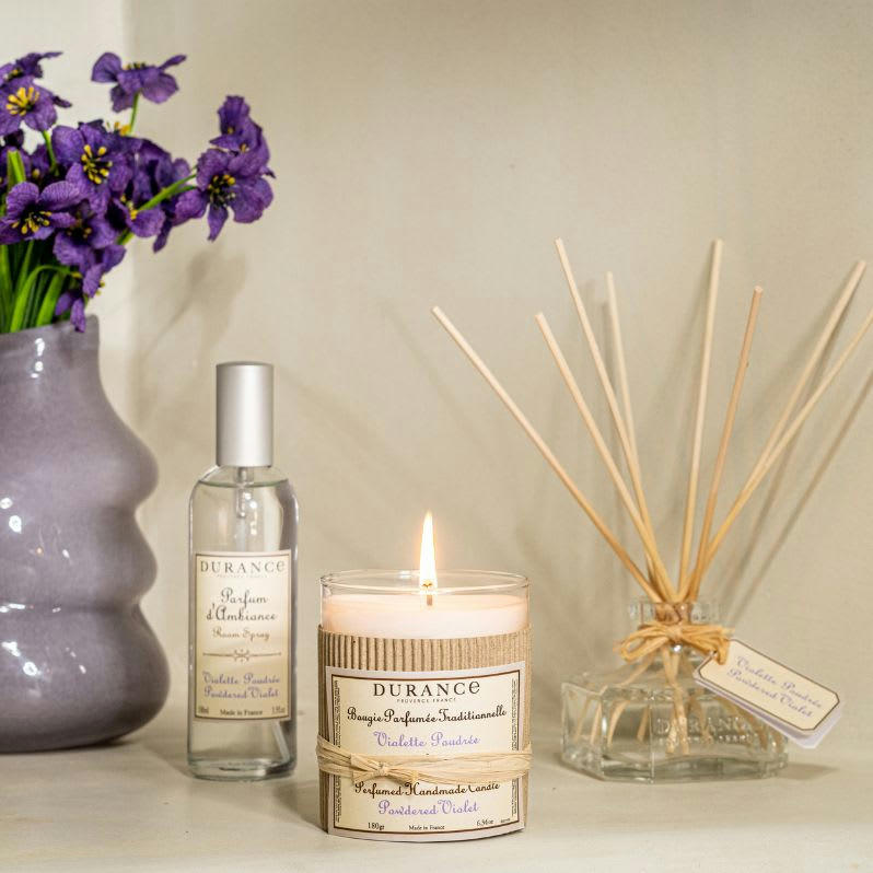 - Diffuseur de parfum violette poudrée 10cl