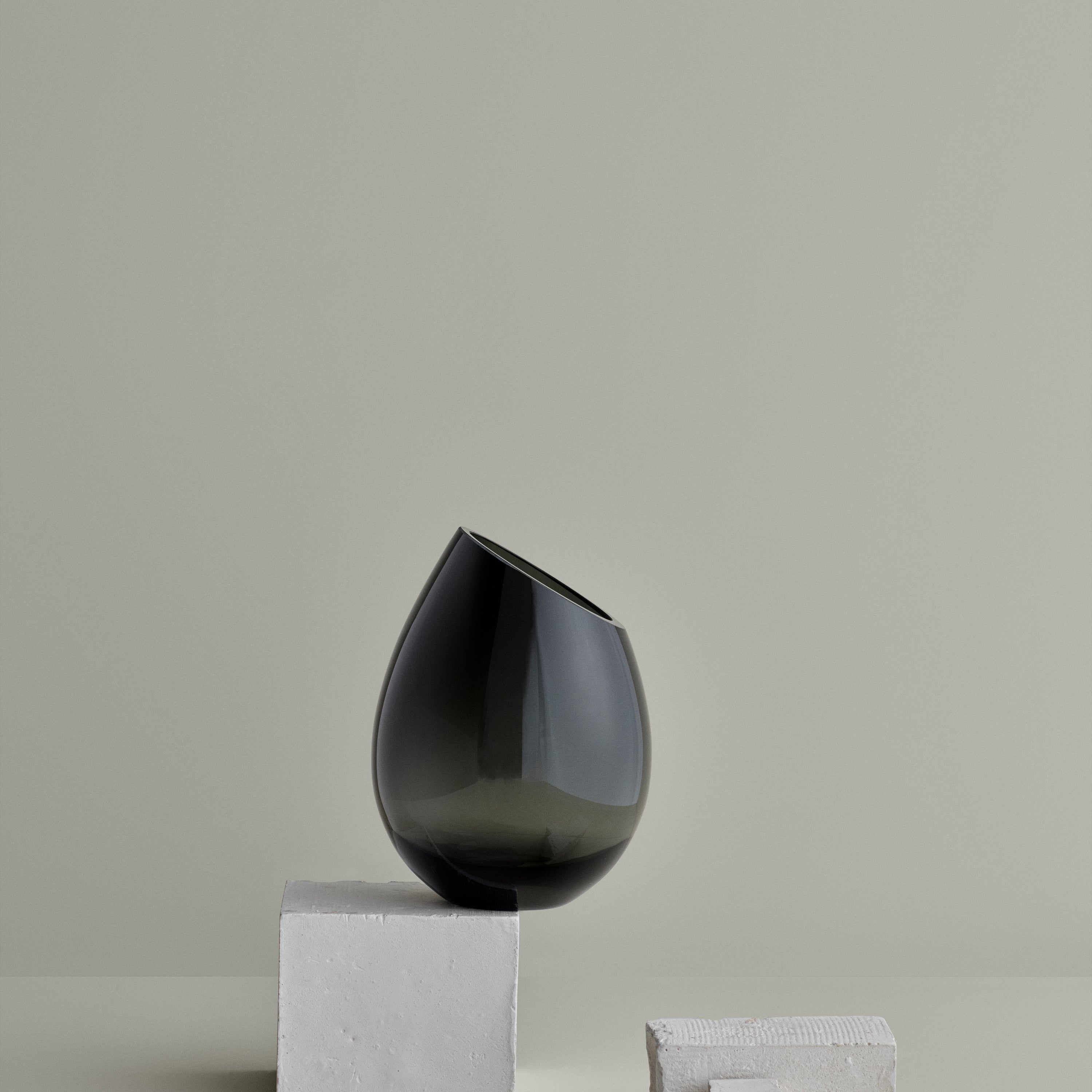 Blomus Drop Vaas Ø 12,5 cm - Smoke