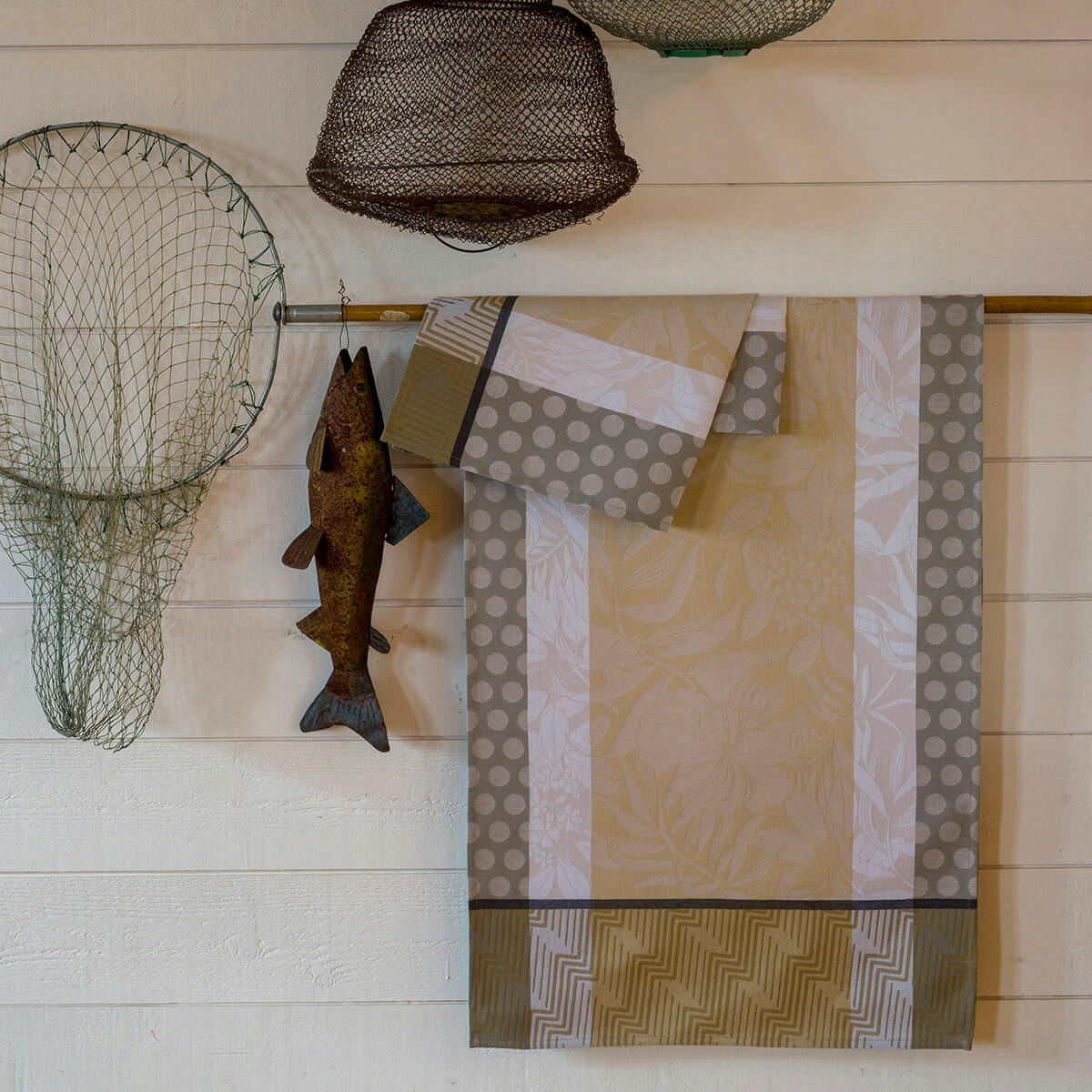 NATURE URBAINE - Chemin de table en coton chene 50 x 150