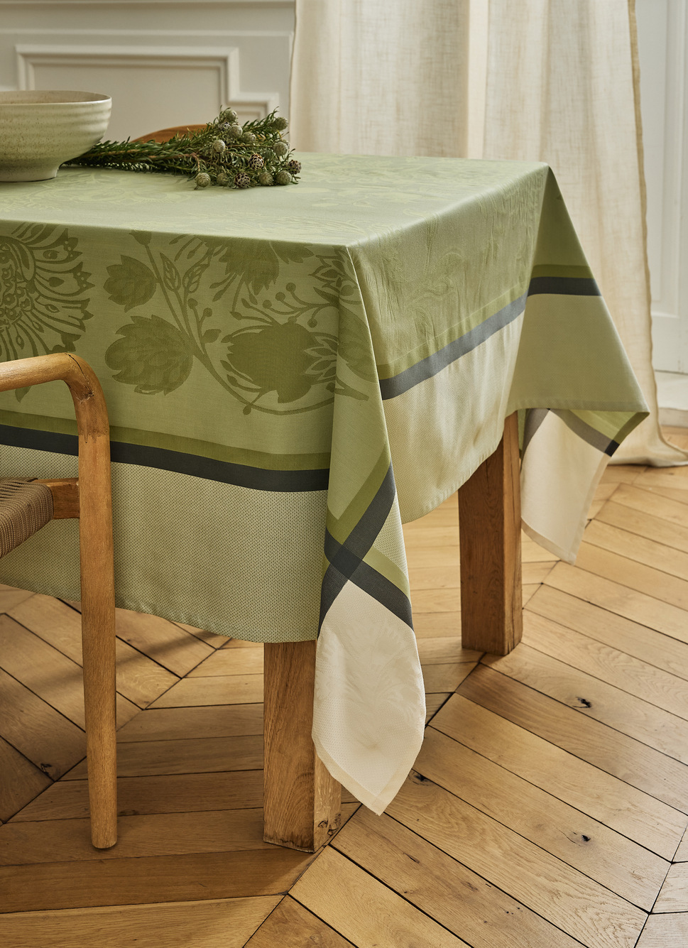 NAPPE EN COTON JACQUARD MOTIF FLORAL INTZ MULTICOLORE VERT