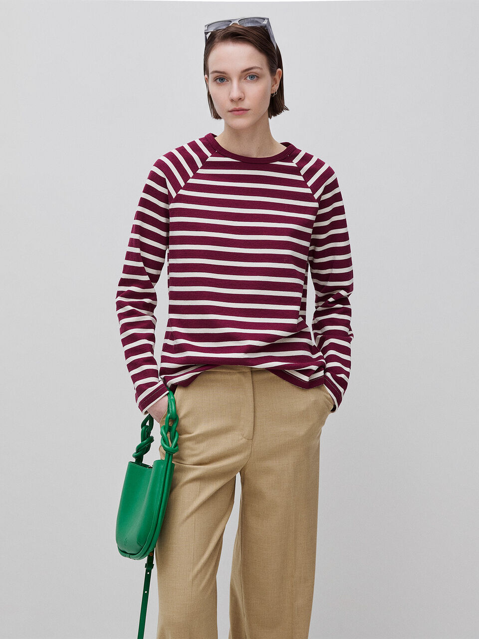 Striped closed sweatshirt