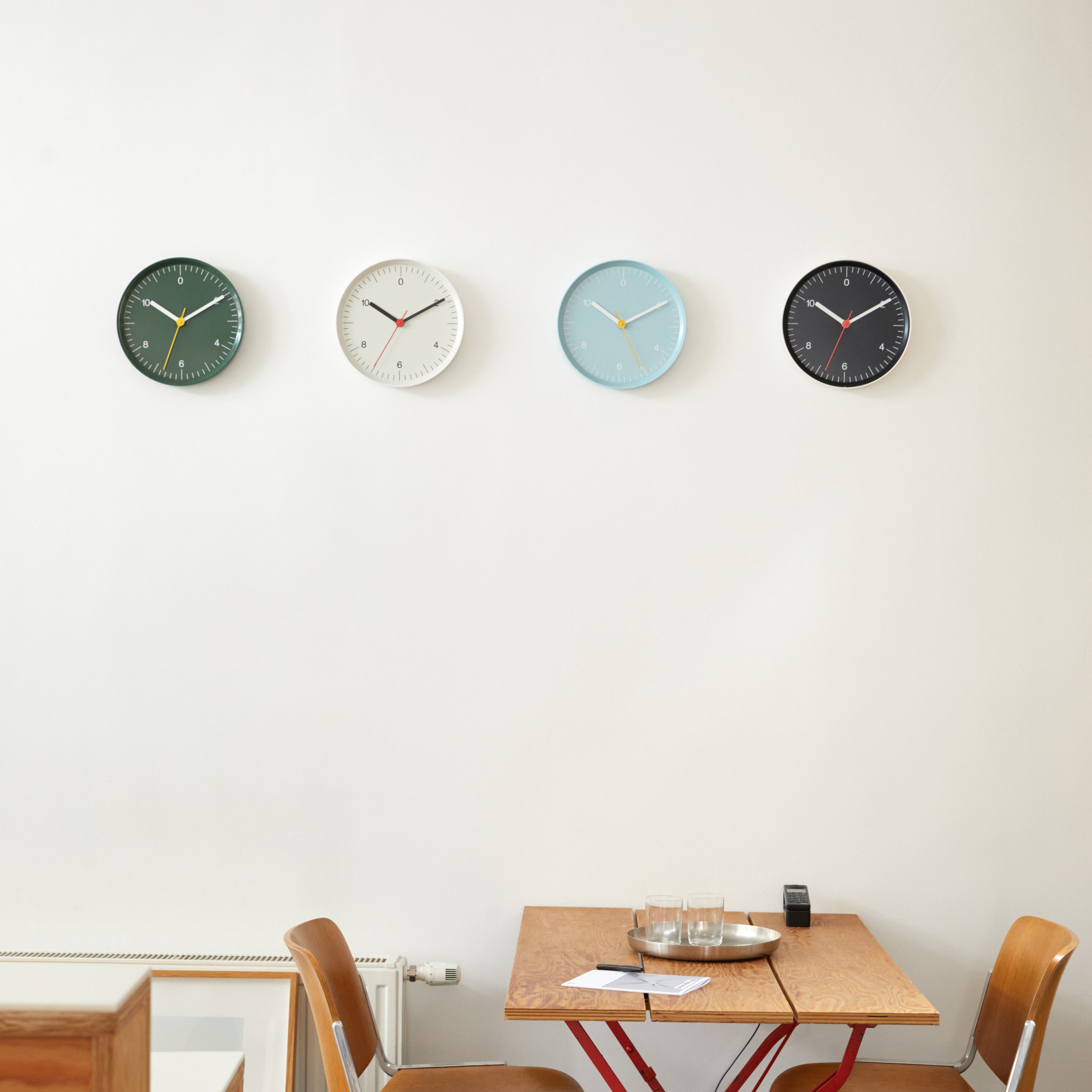 HAY Clock Wandklok - Black