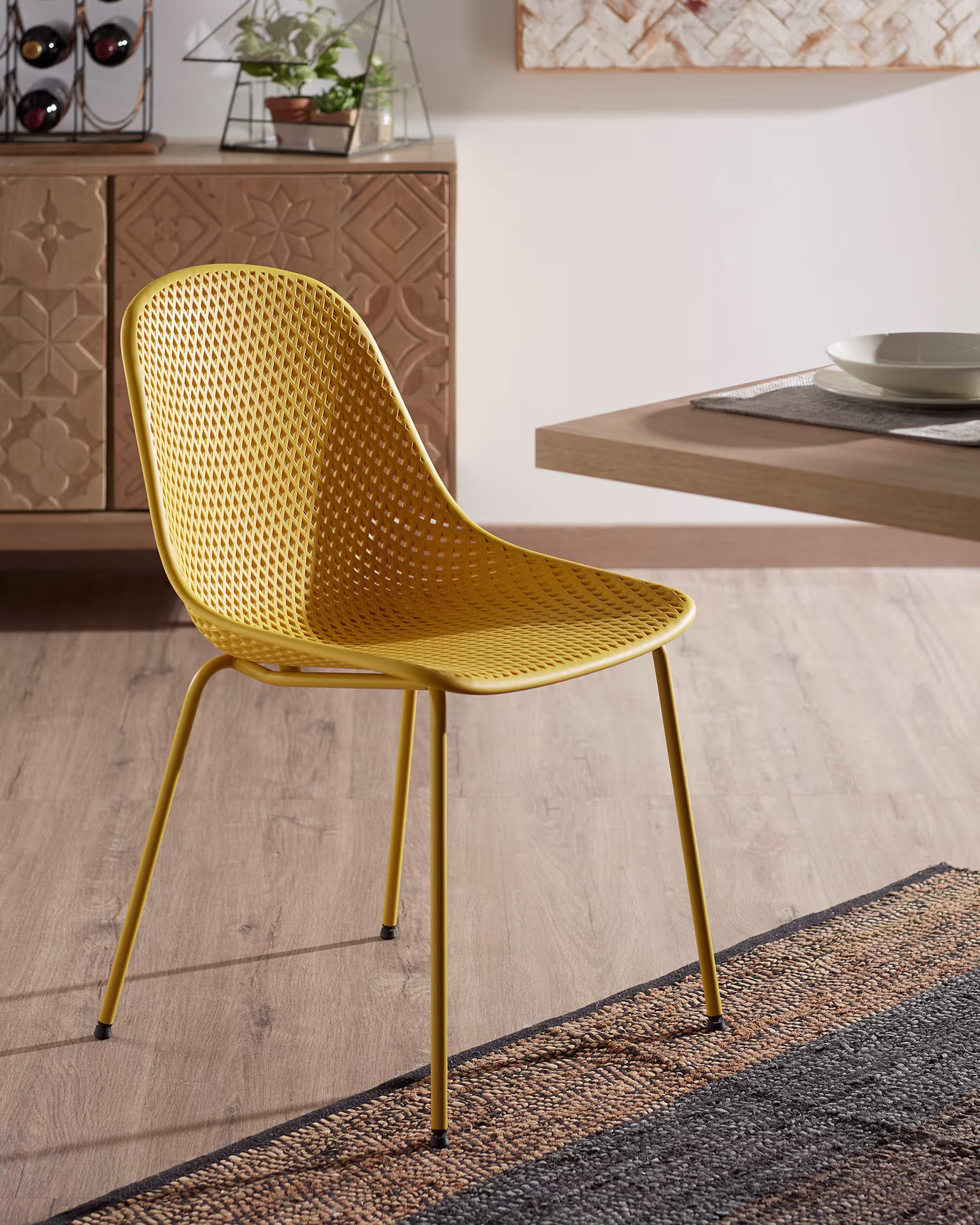 Silla exterior Quinby amarillo