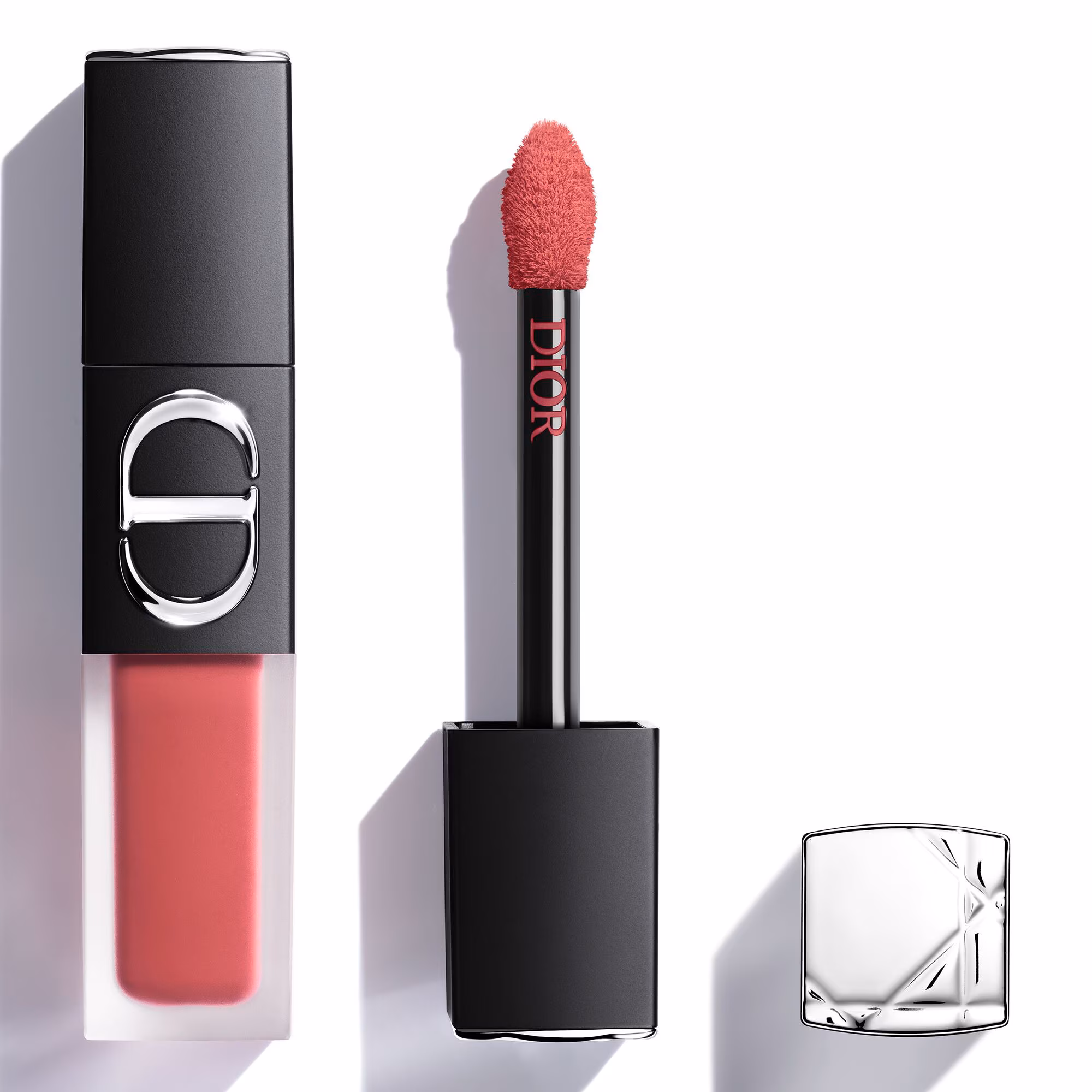 ROUGE DIOR ON STAGE INK BLUR MATTERouge à lèvres liquide sans transfert fini mat floutant