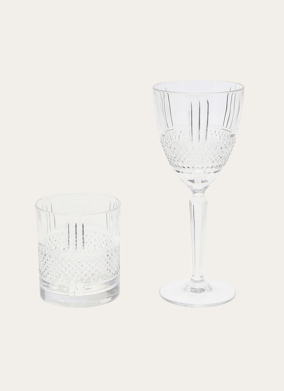 VERRE EN CRISTALLIN TRANSPARENT TRANSPARENT