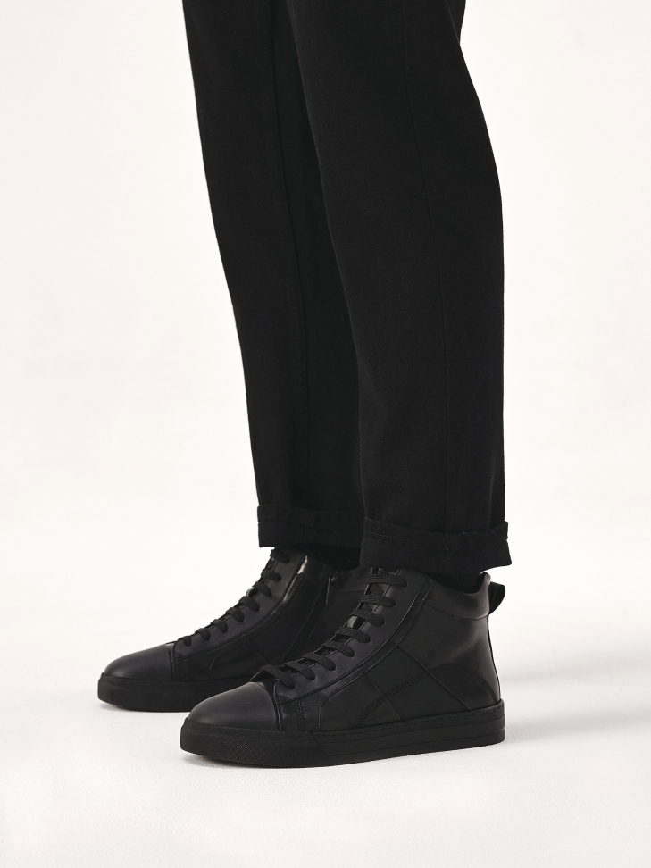 Leather sneakers with high upper