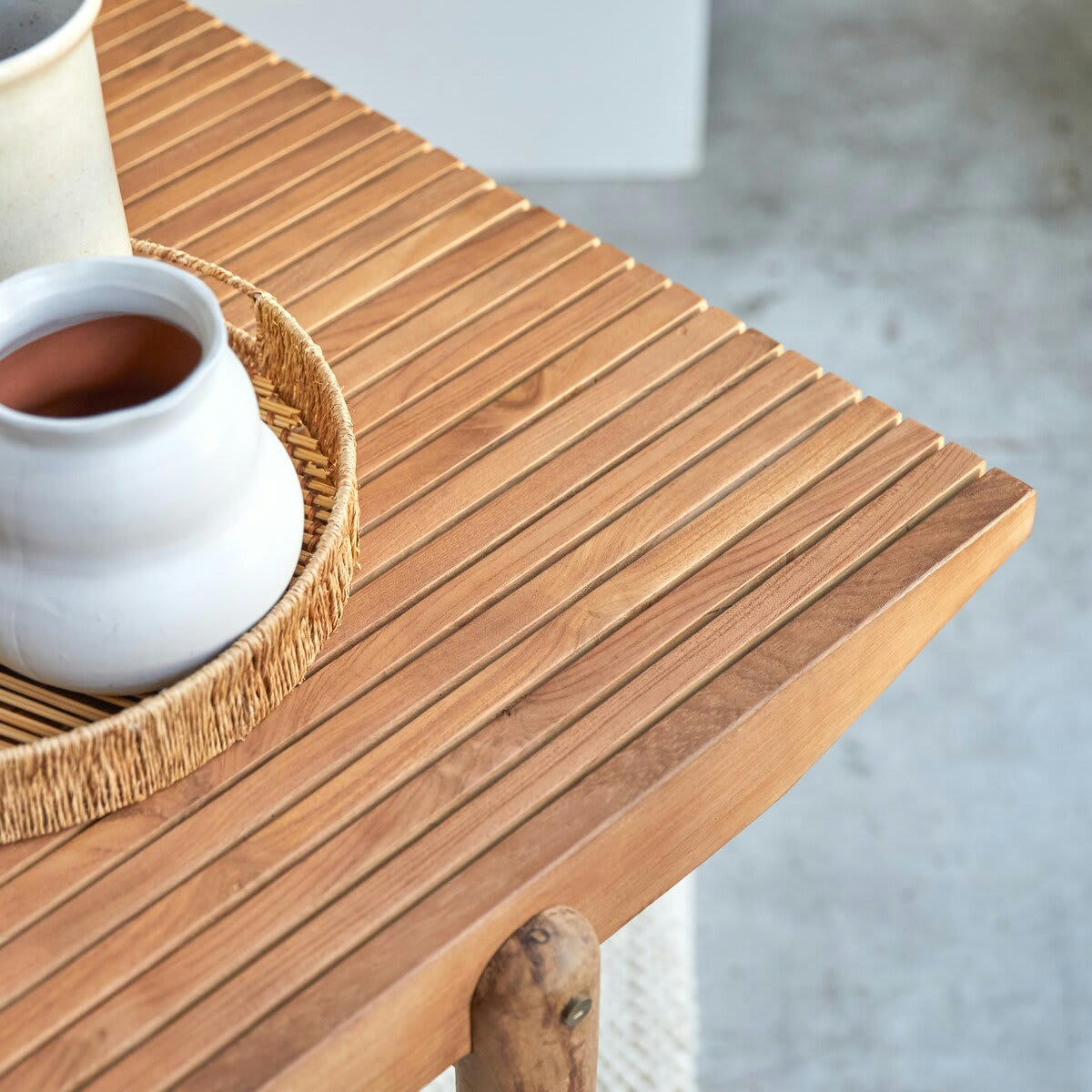 FADO - Table en teck massif 6/8 pers.