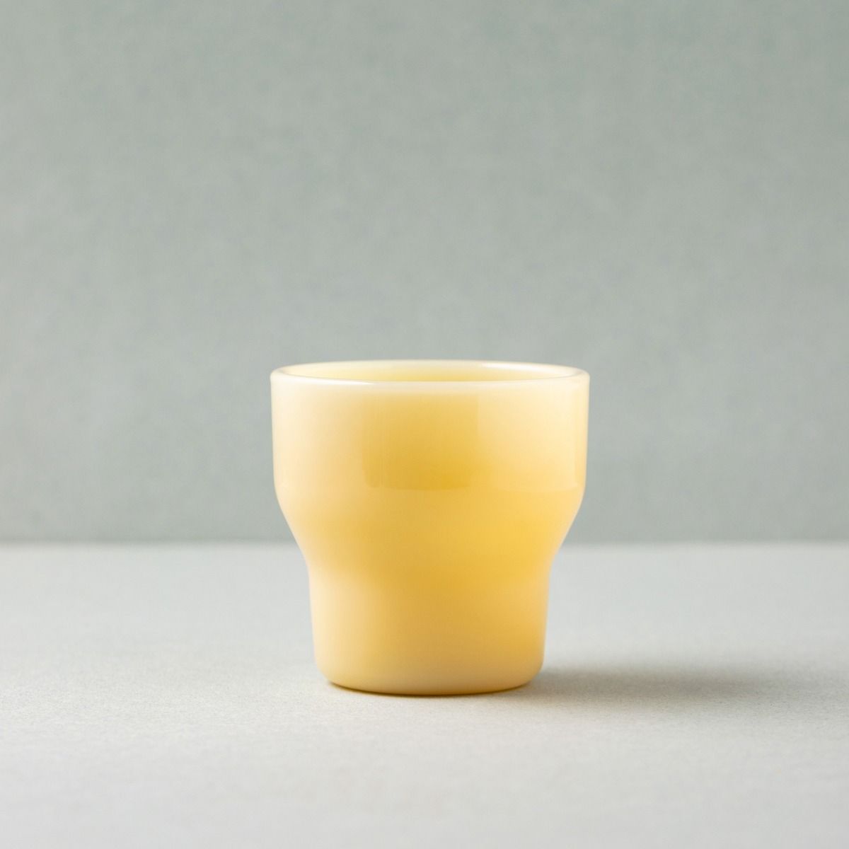 Szklanka PALLORA z mlecznego szkła żółta 0,15 l