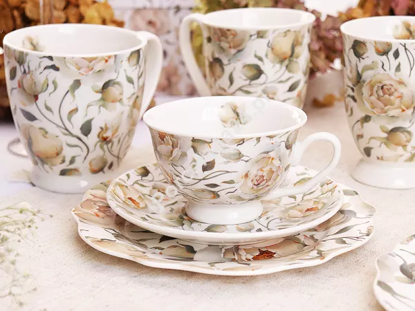 Filiżanka ze spodkiem 250 ml Duo - English roses white 15.ENG-W.FS25