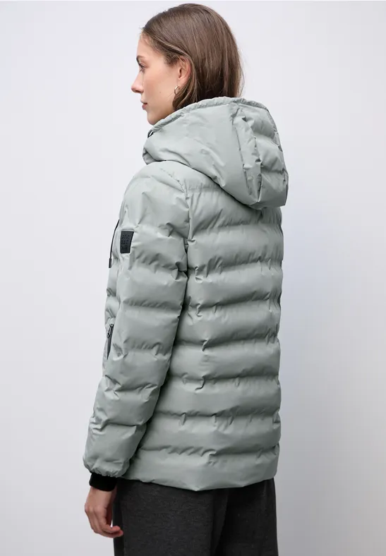 Jacke mit geklebten Nähten
