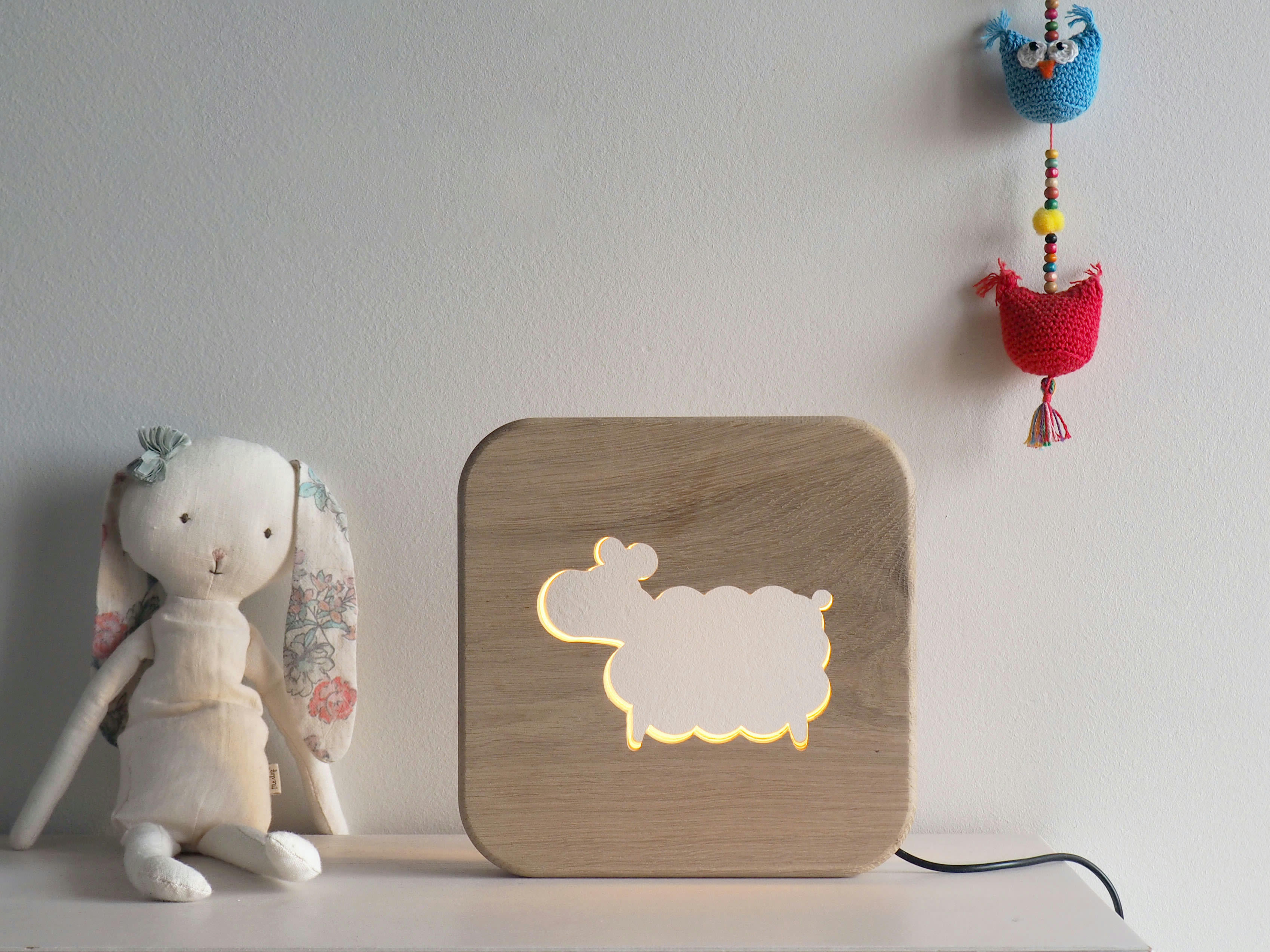 BLUMEN - Lampe à poser veilleuse en bois mouton