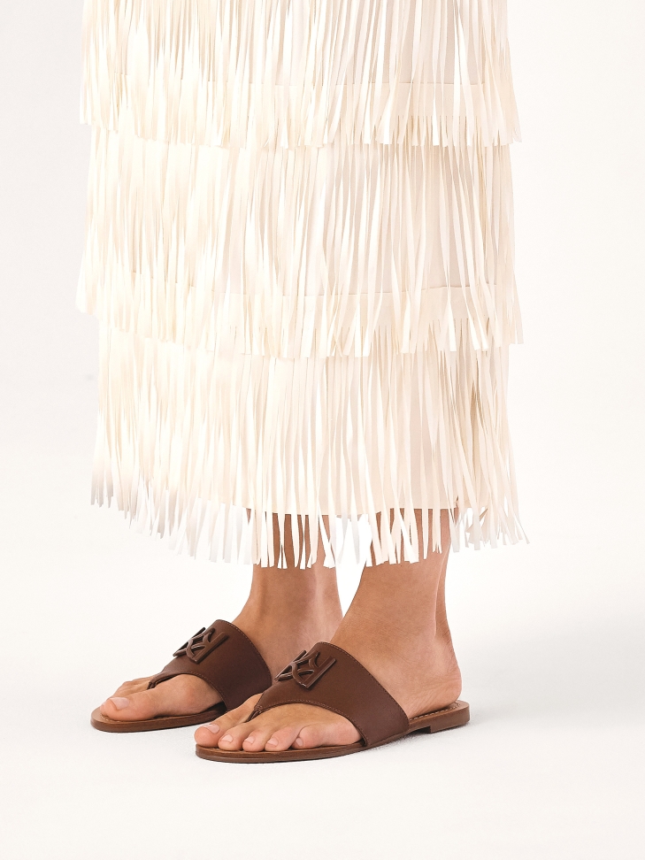KAZAR monogrammed leather flip-flops